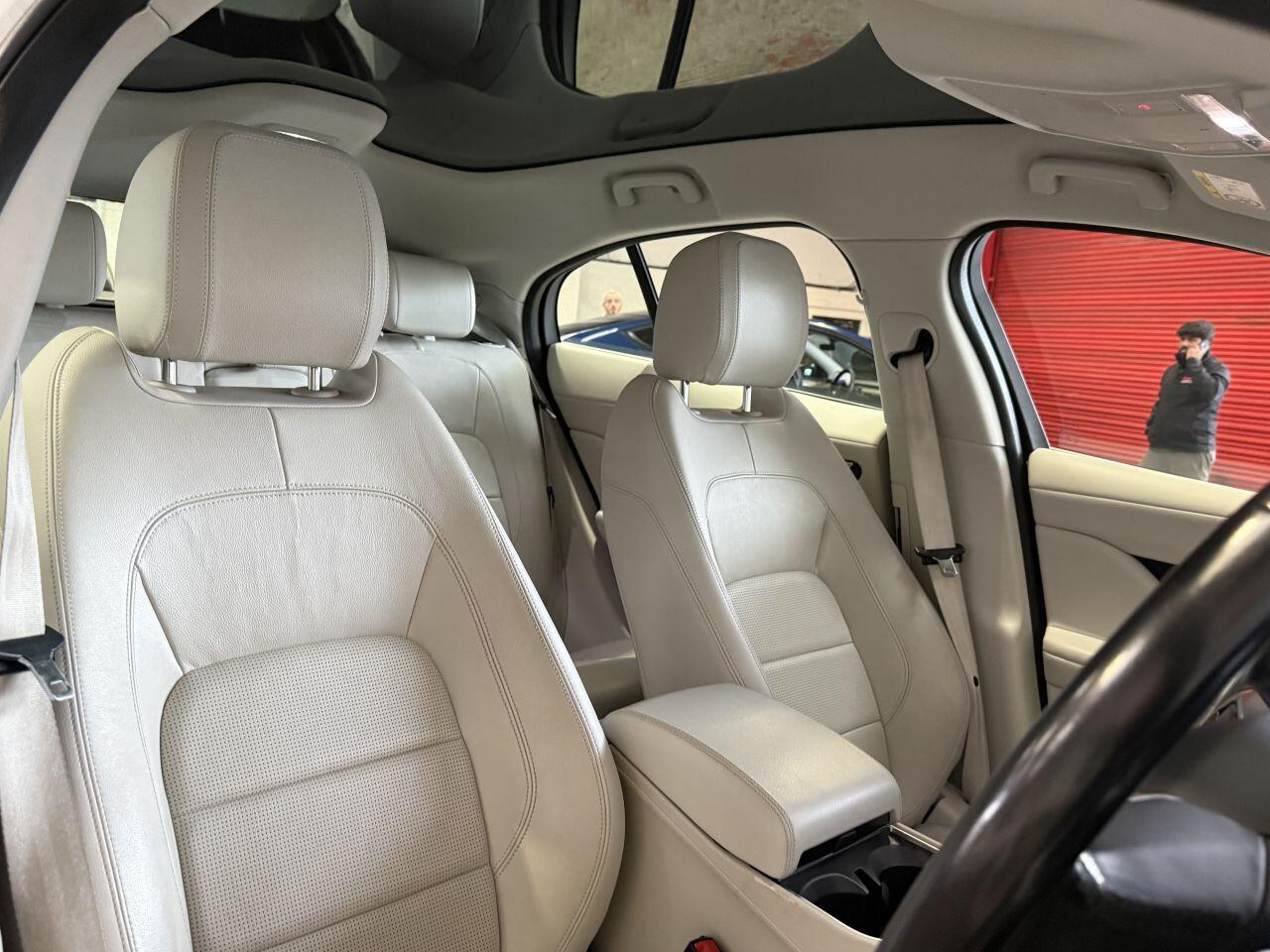 Jaguar I-Pace view 33