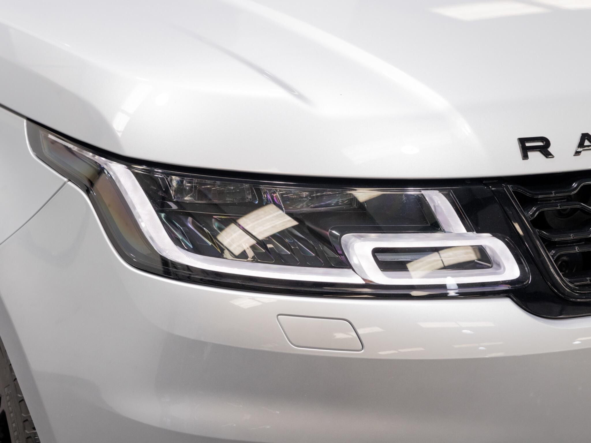 Land Rover Range Rover Sport view 15