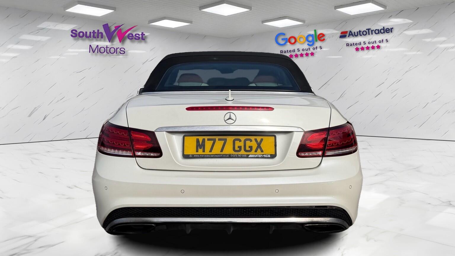 Mercedes-Benz E-Class view 11