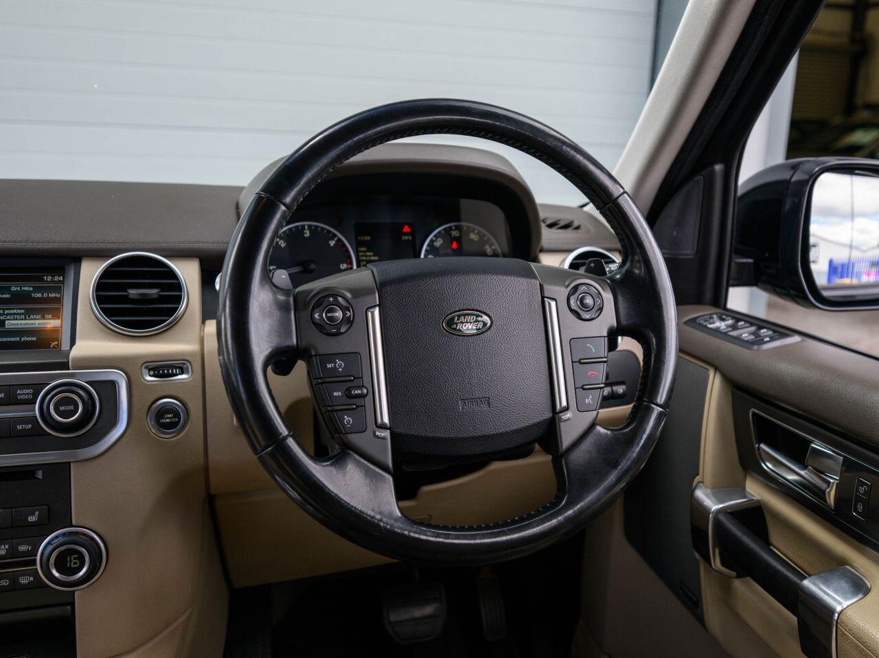 Land Rover Discovery view 17