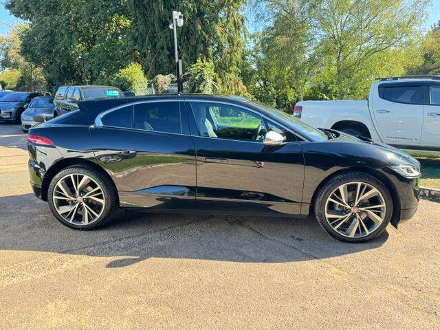 Jaguar I-Pace view 3