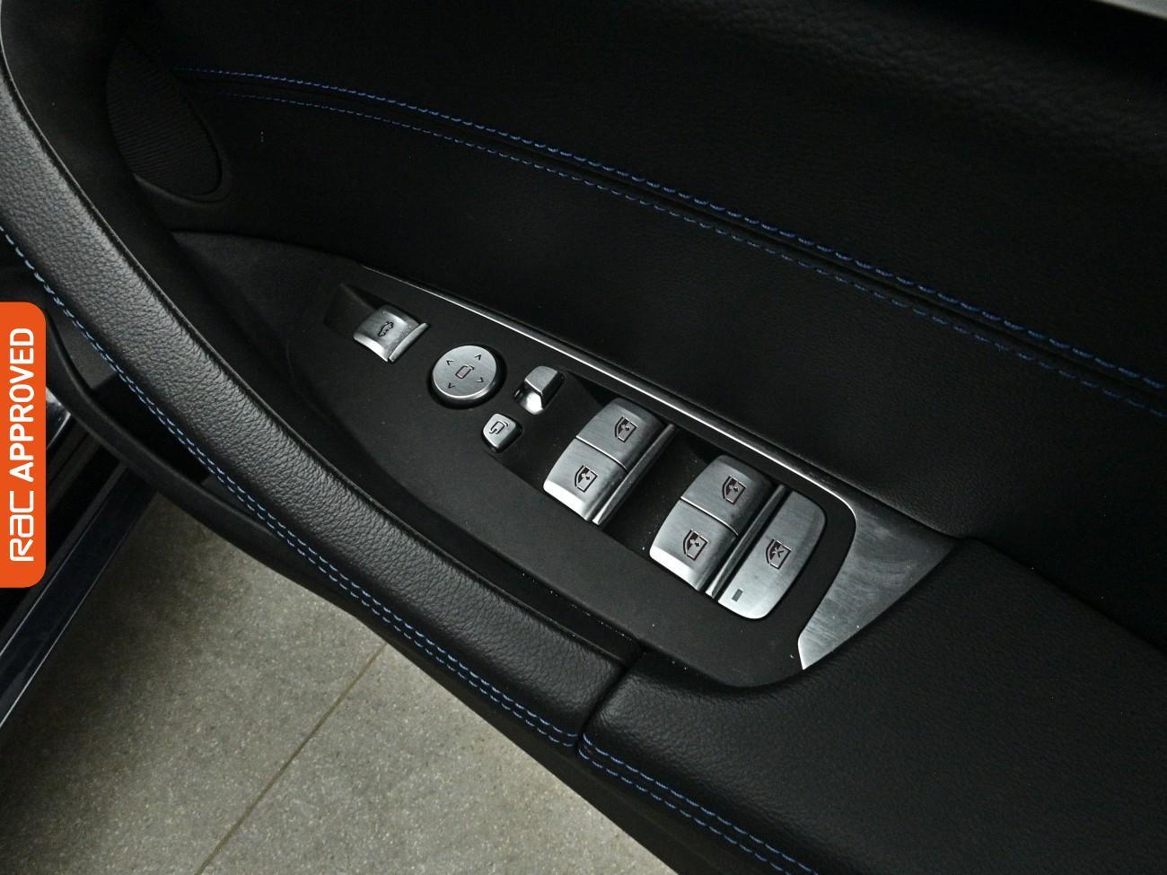 BMW Ix3 view 28