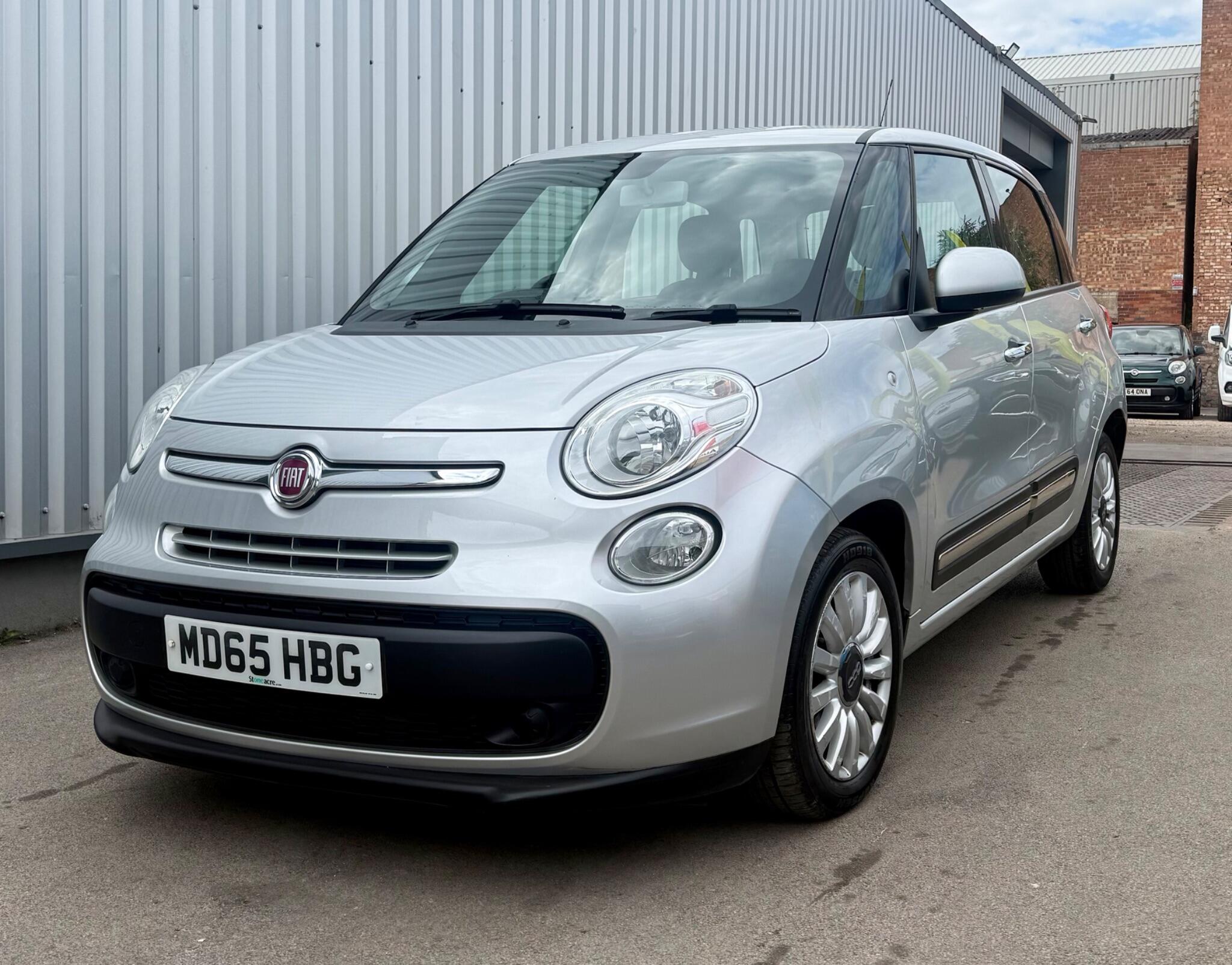 Fiat 500l view 6