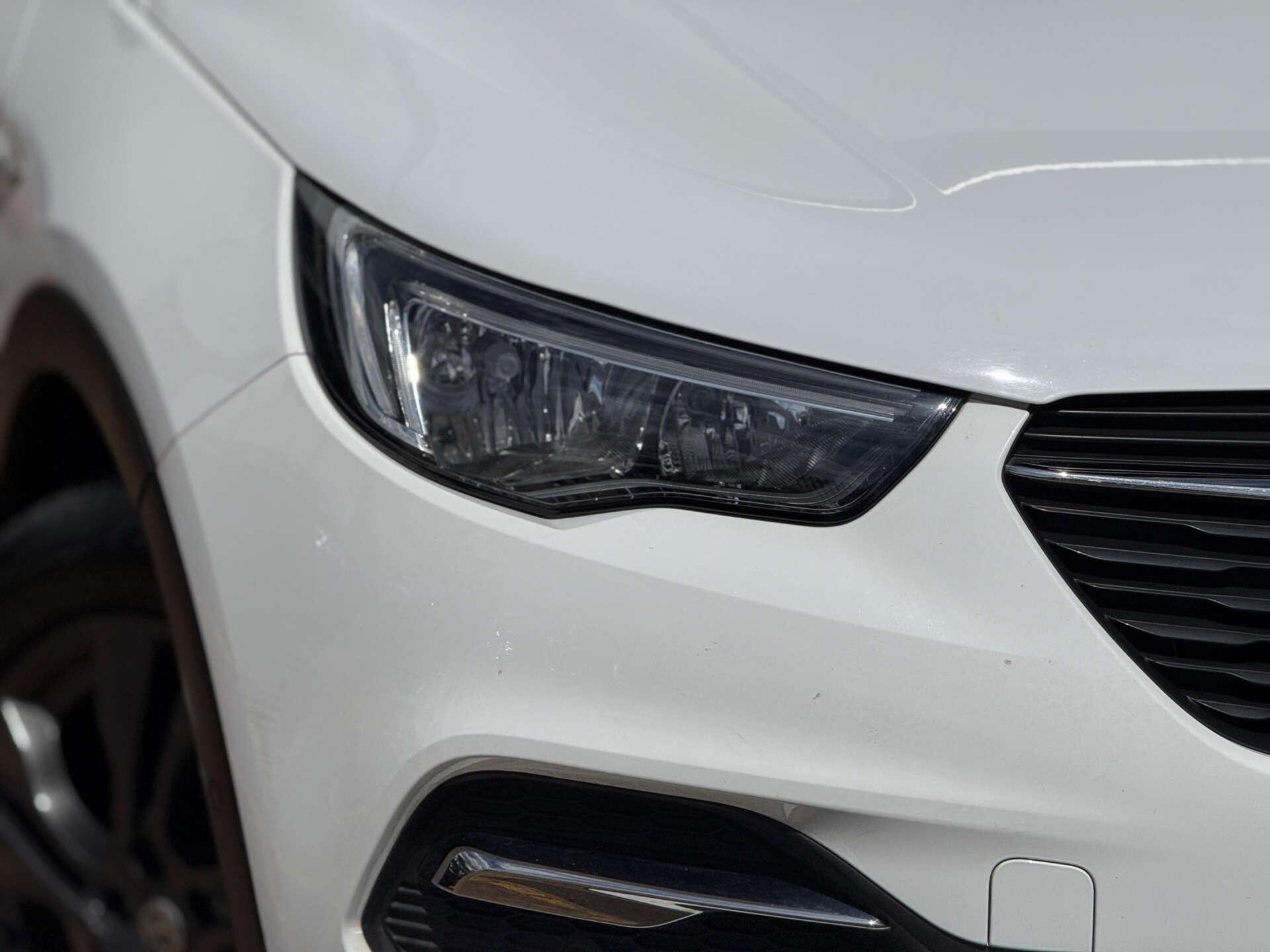 Vauxhall Grandland X view 12