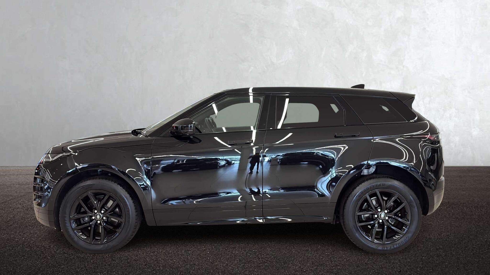 Land Rover Range Rover Evoque view 23