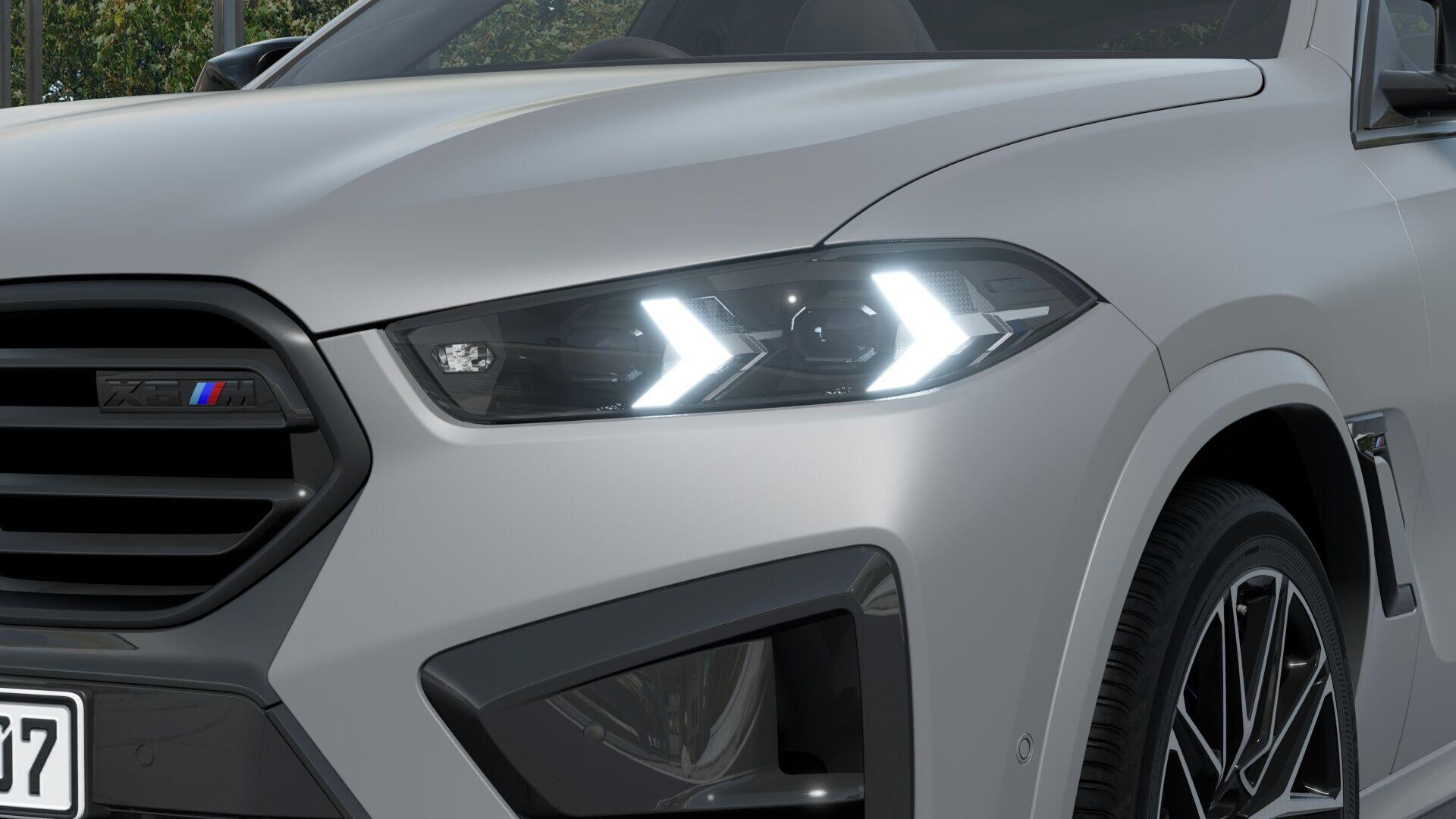 BMW X6 M view 12