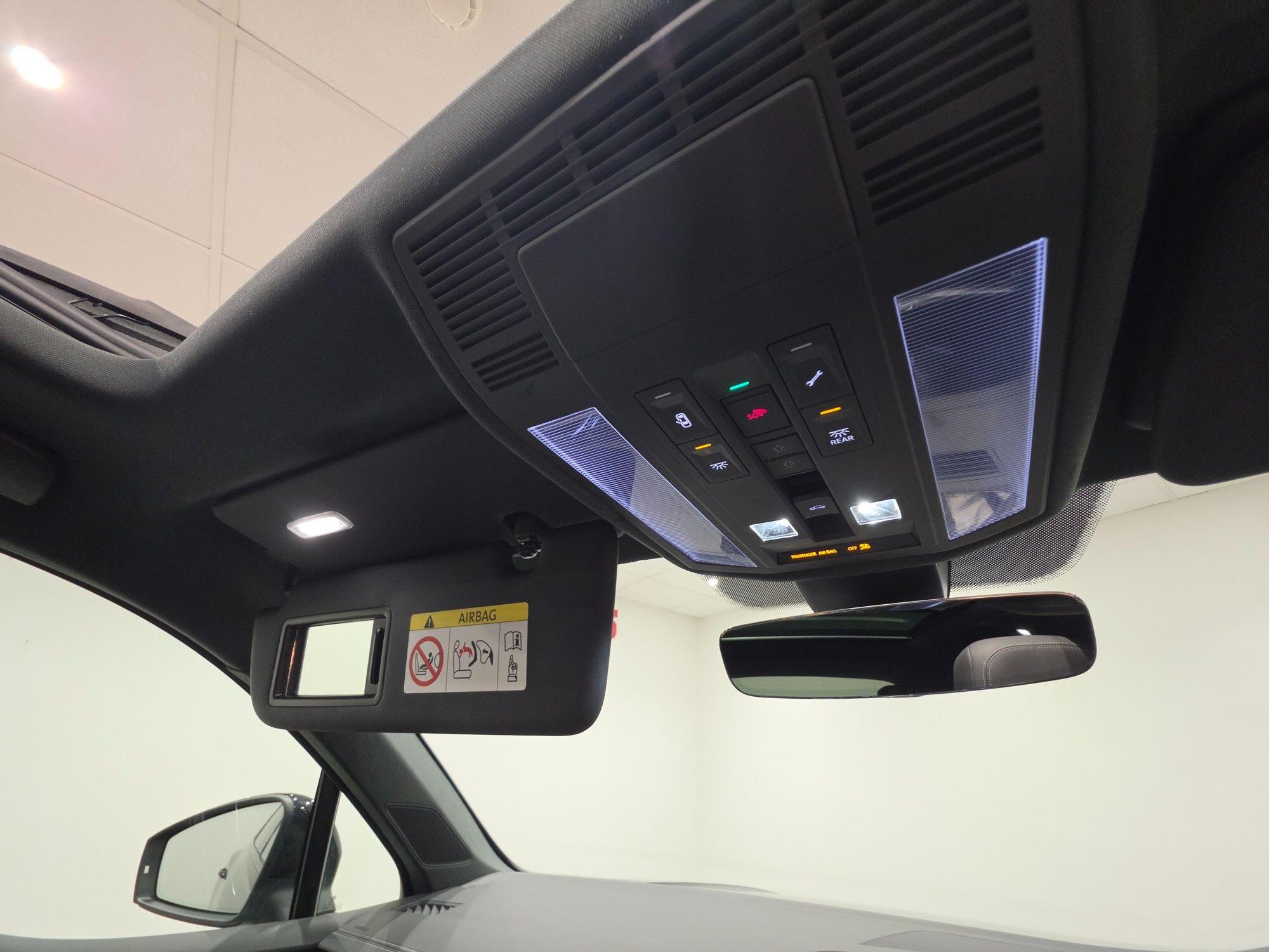 Volkswagen Touareg view 81