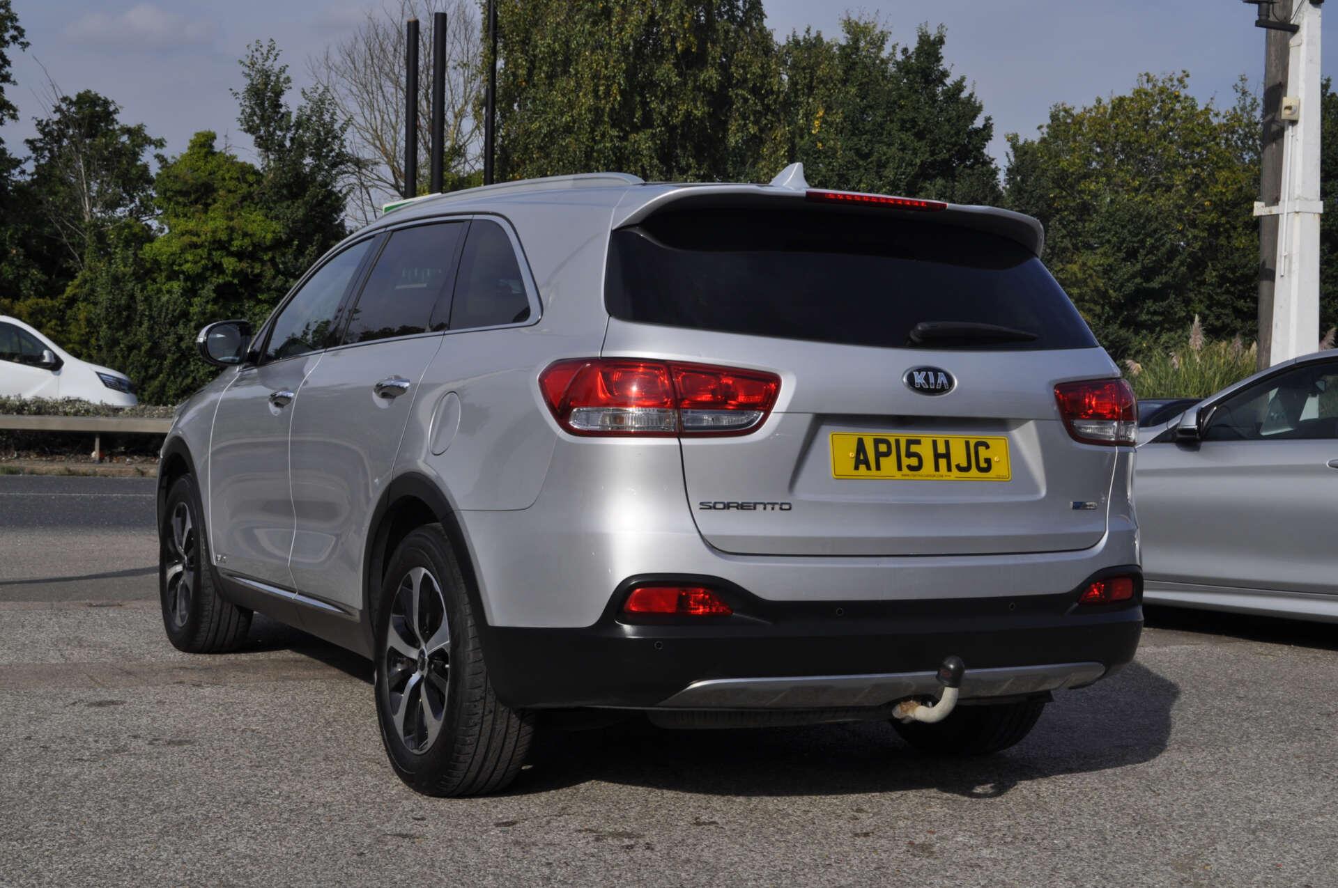 Kia Sorento view 5