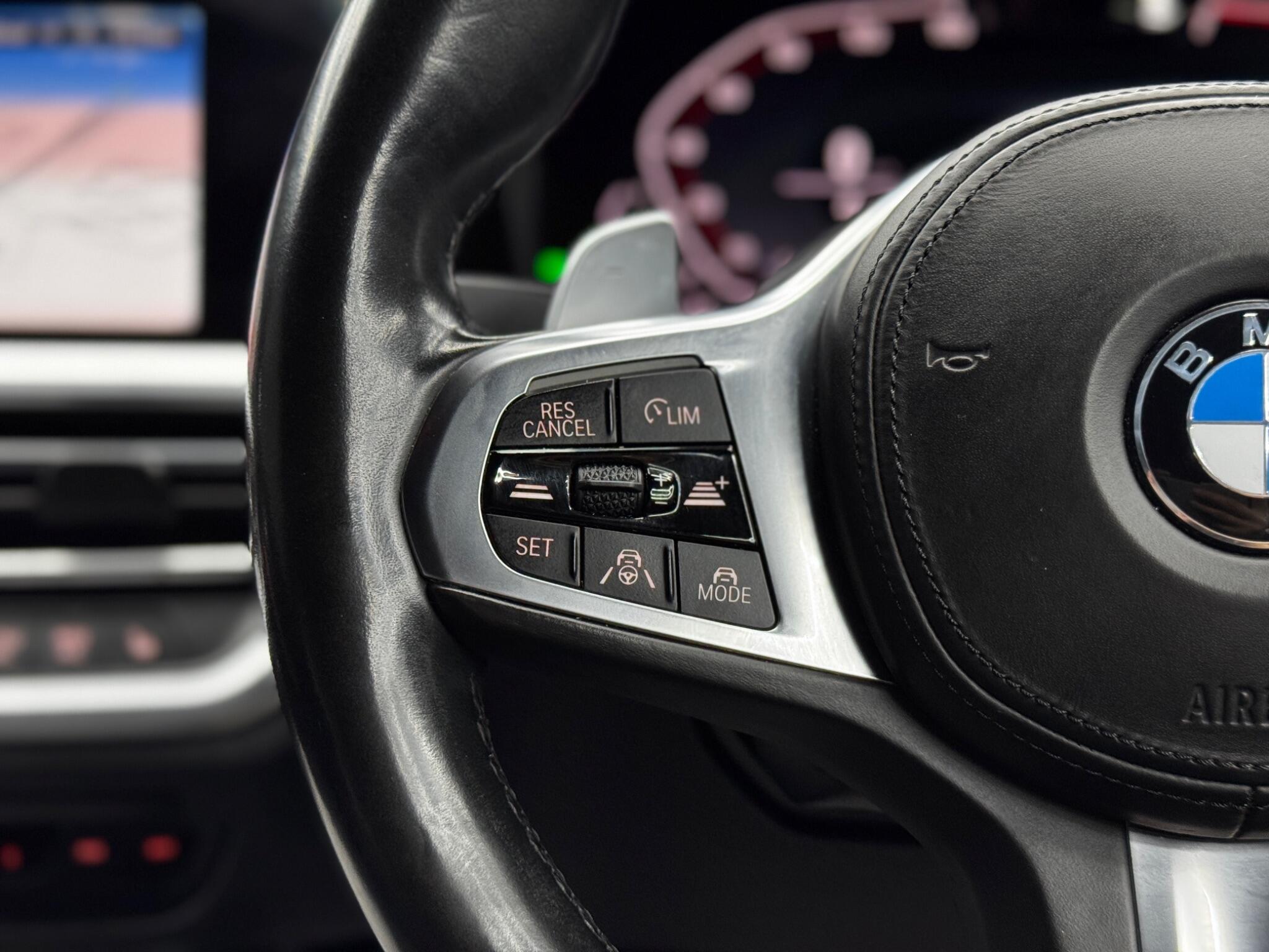 BMW 3 Series view 20