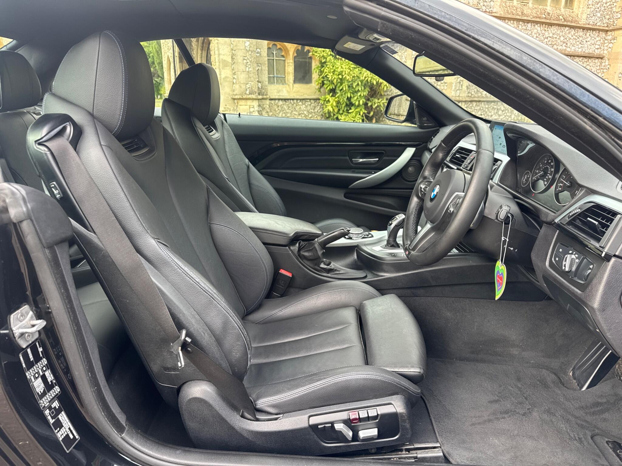 BMW 4 Series view 31