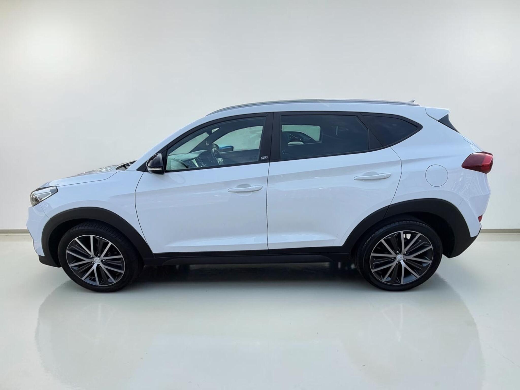 Hyundai Tucson view 12