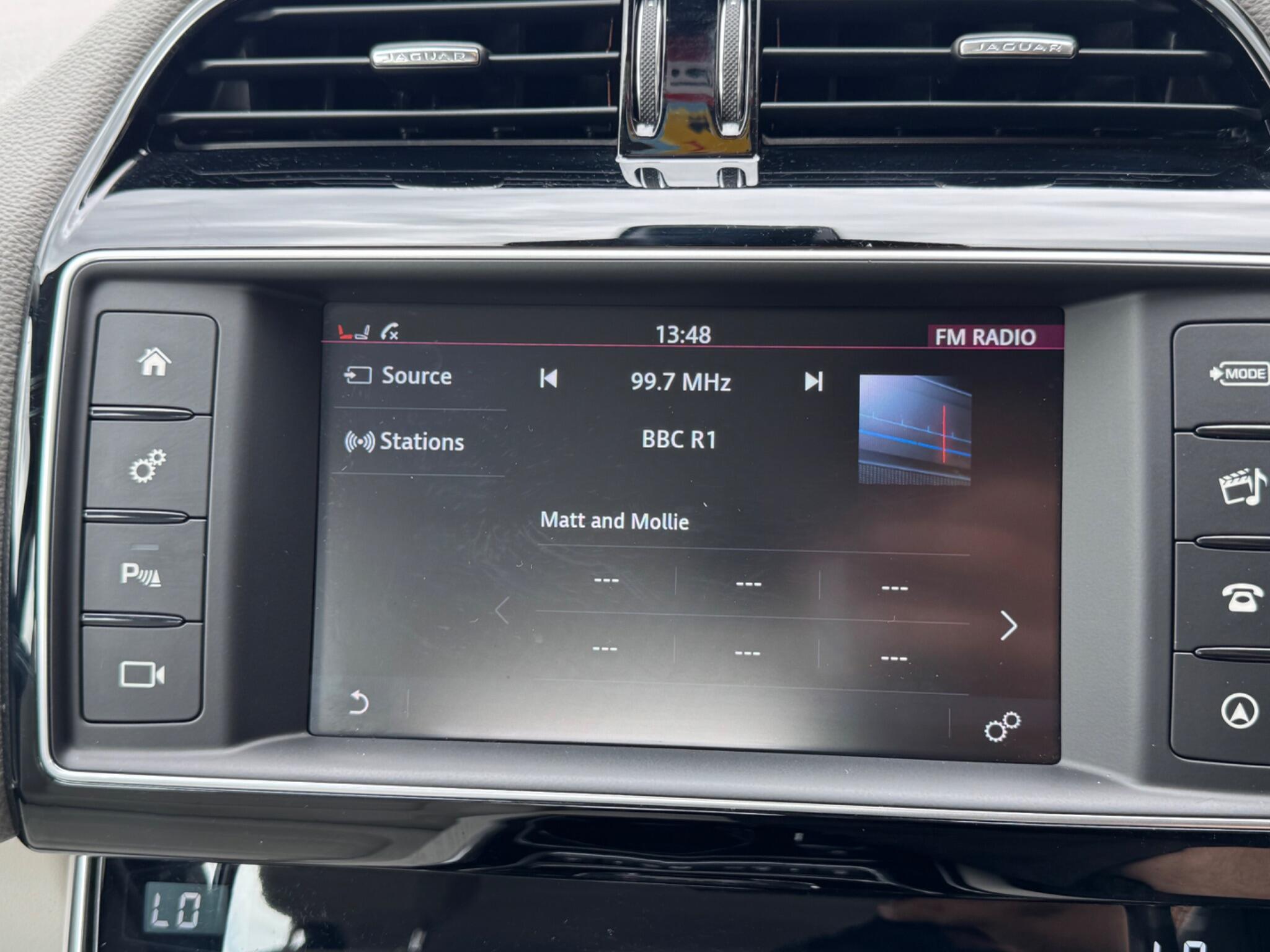 Jaguar Xe view 28