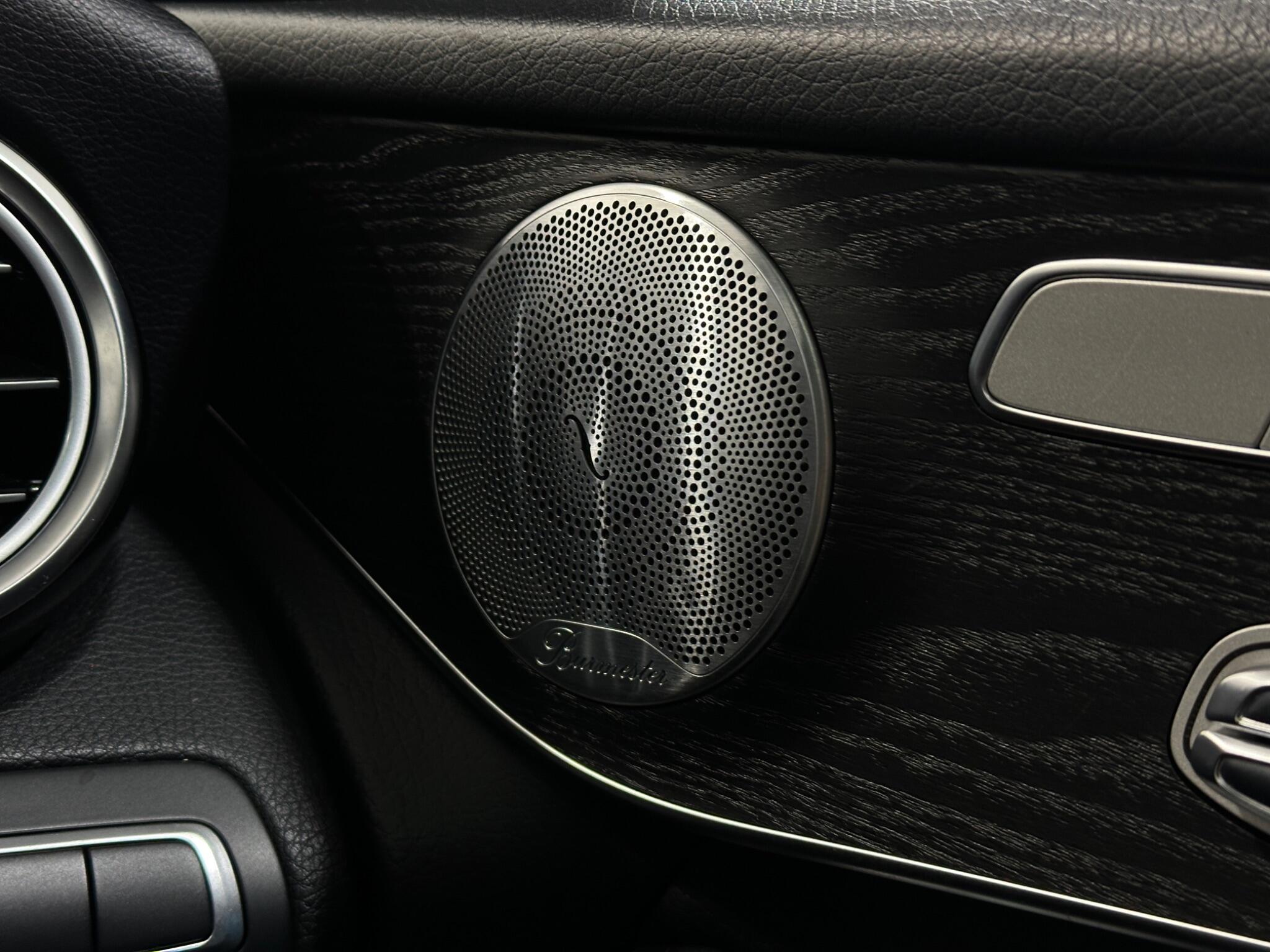 Mercedes-Benz GLC view 19