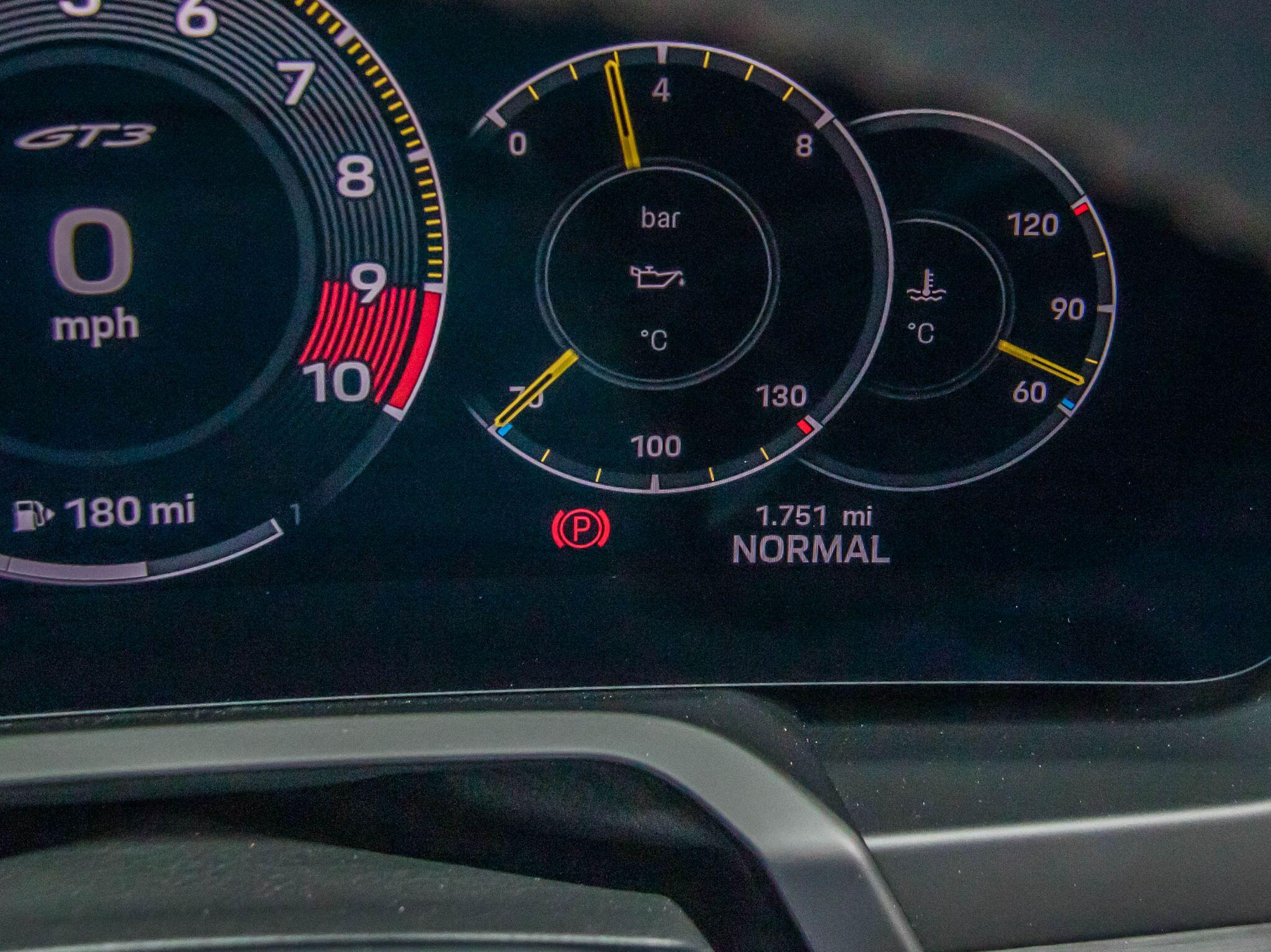 Porsche 911 view 25