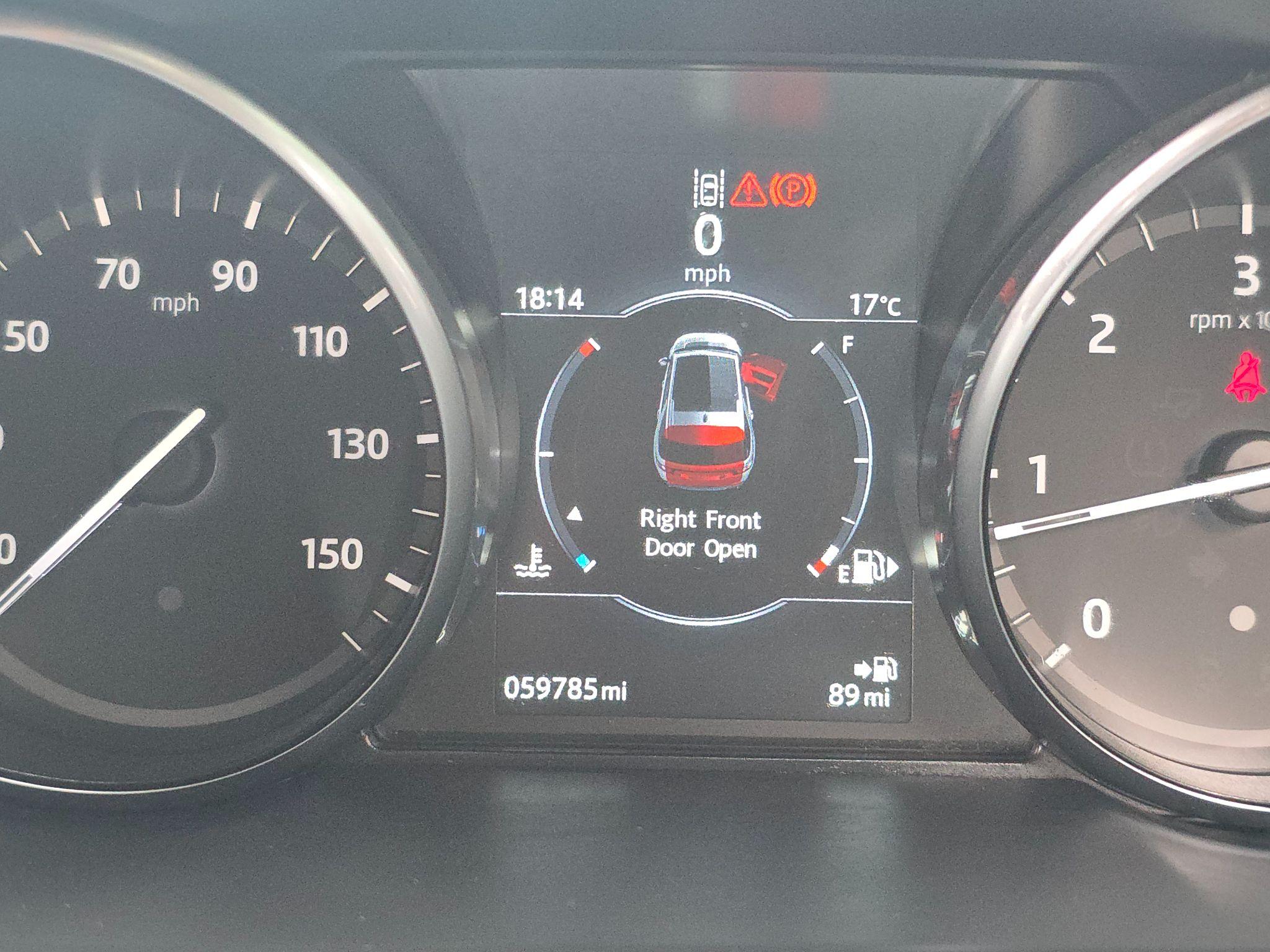 2017 Land Rover Discovery Sport 2.0 TD4 SE 4WD Euro 6 (s/s) 5dr (5 Seat) • 60,214 miles image 92