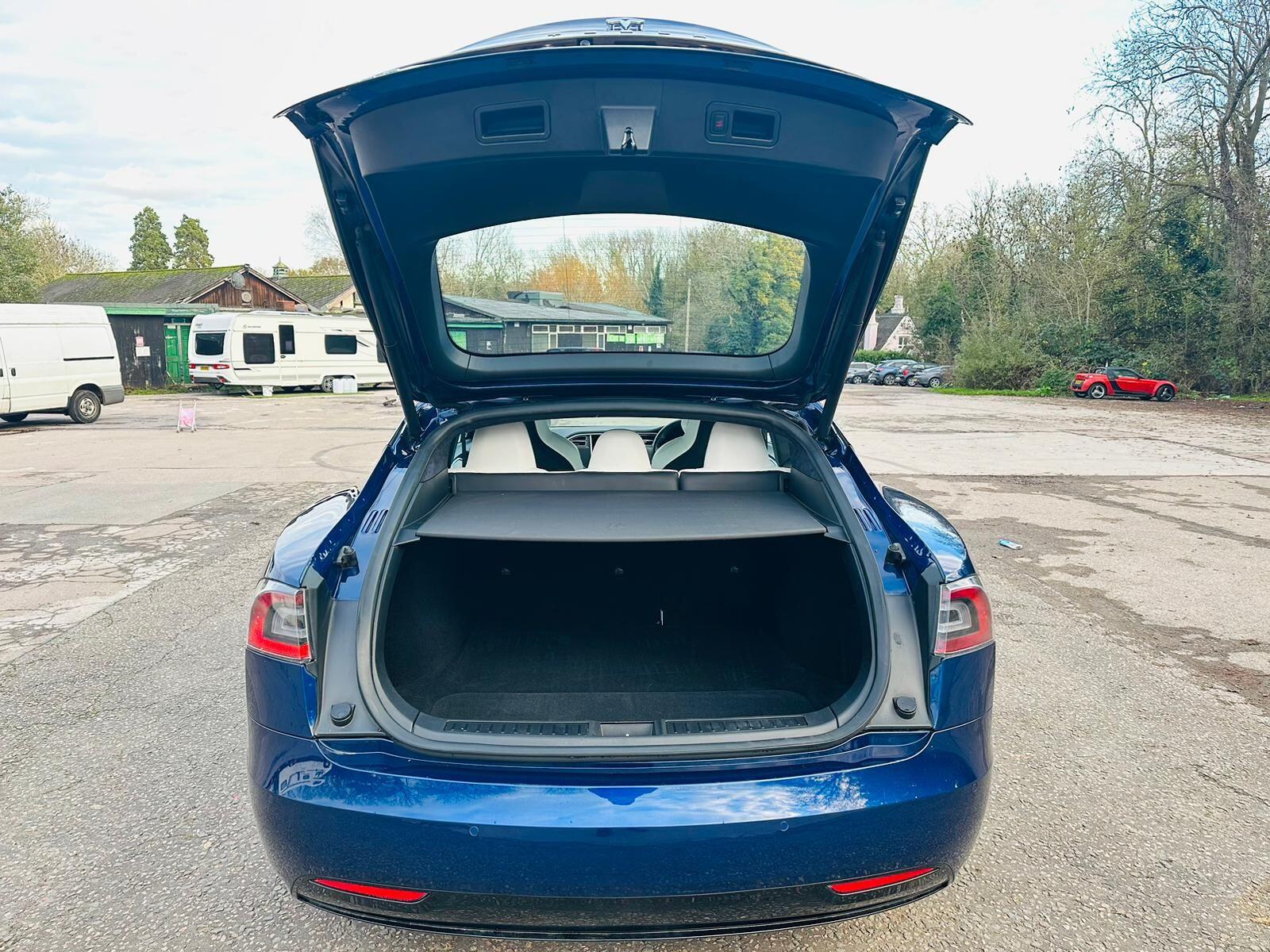 2018 Tesla Model S 75D (Dual Motor) Auto 4WD 5dr • 50,297 miles image 30
