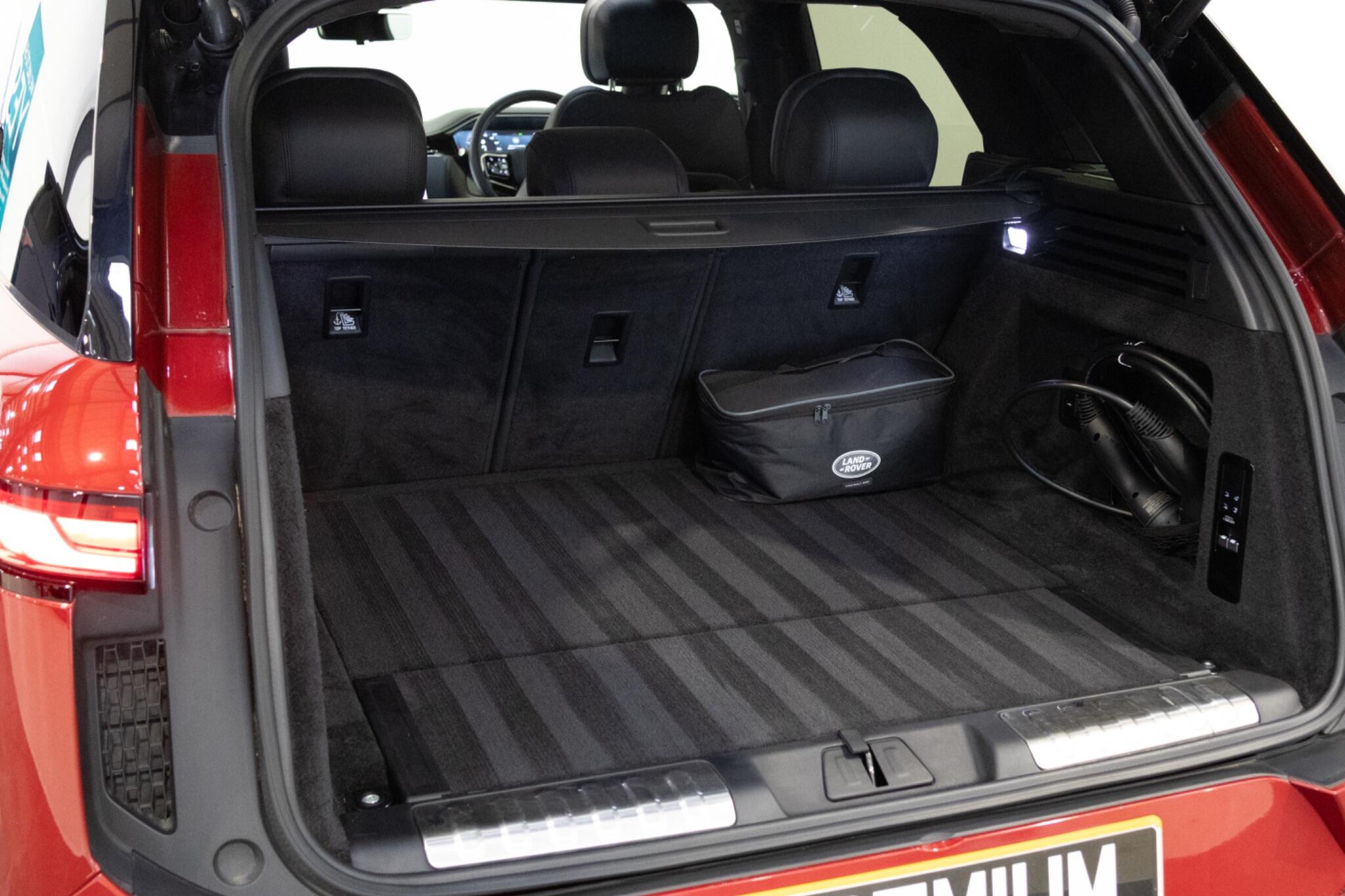 Land Rover Range Rover Sport view 9