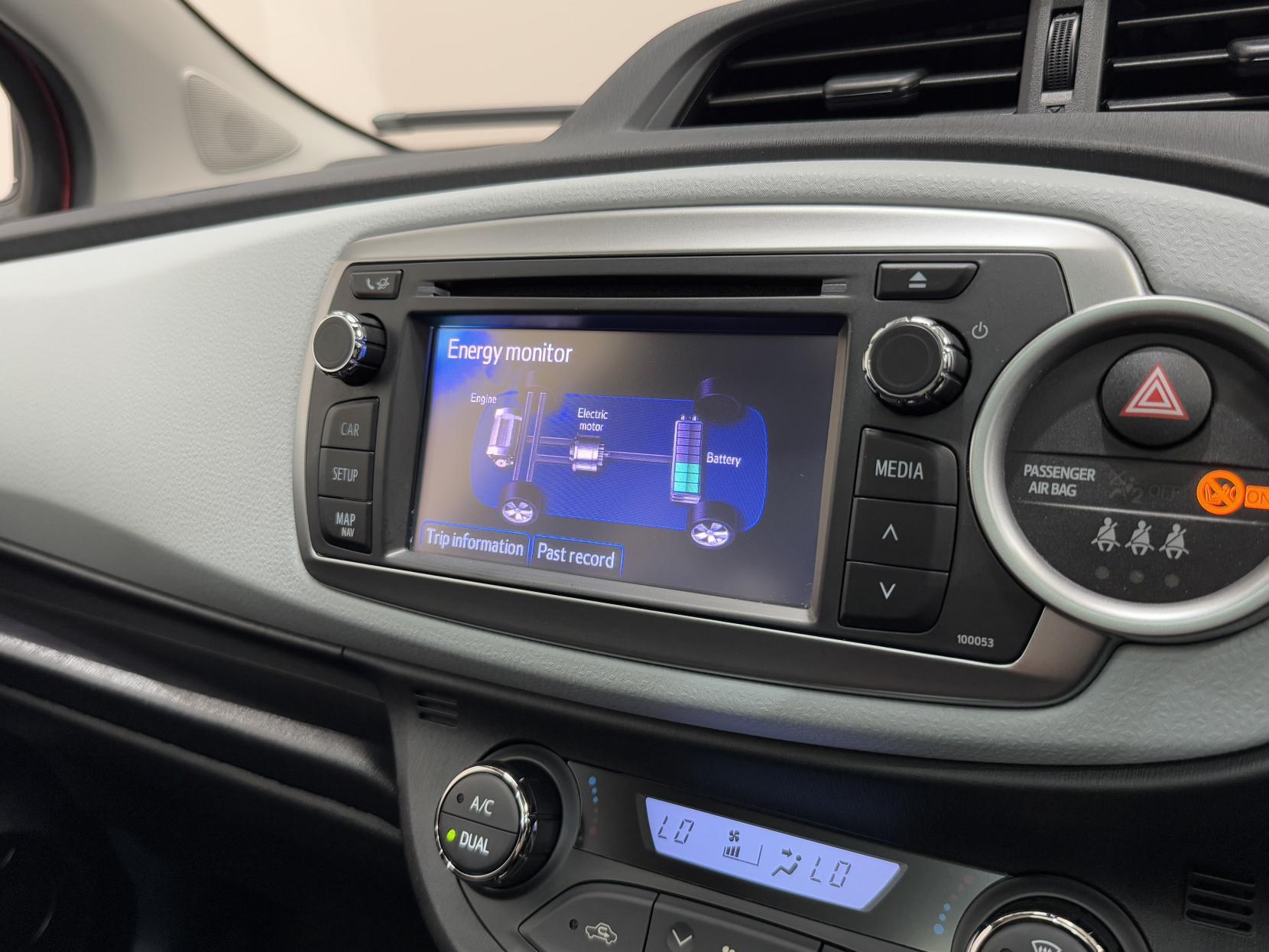 Toyota Yaris view 23