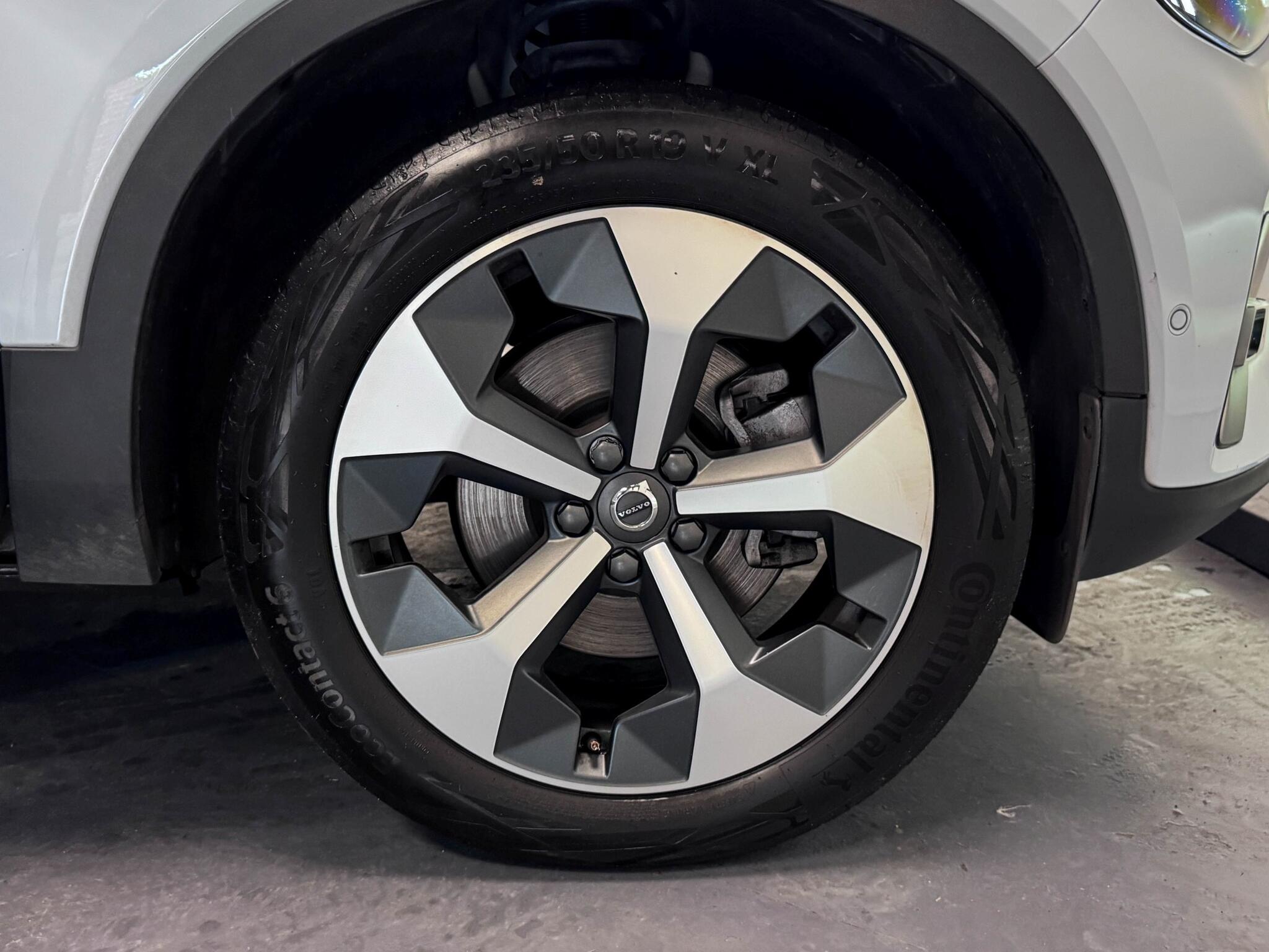 Volvo XC40 view 50