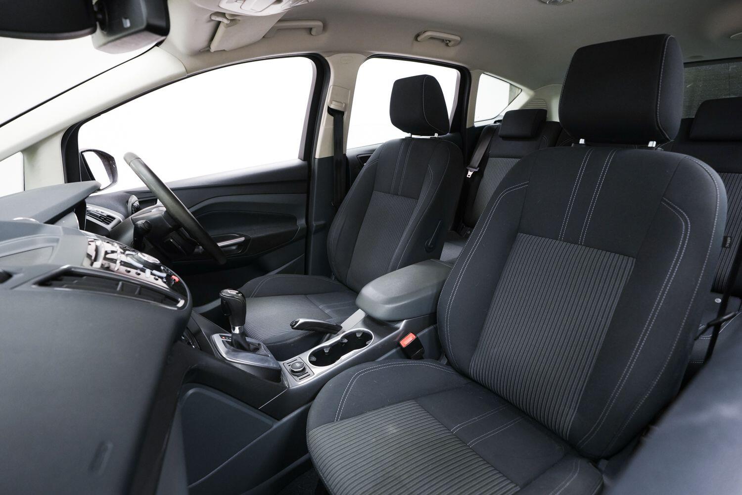 Ford C-Max view 24
