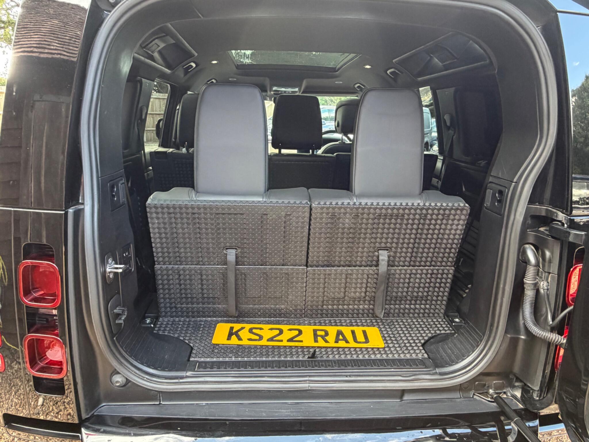 Land Rover Defender view 42