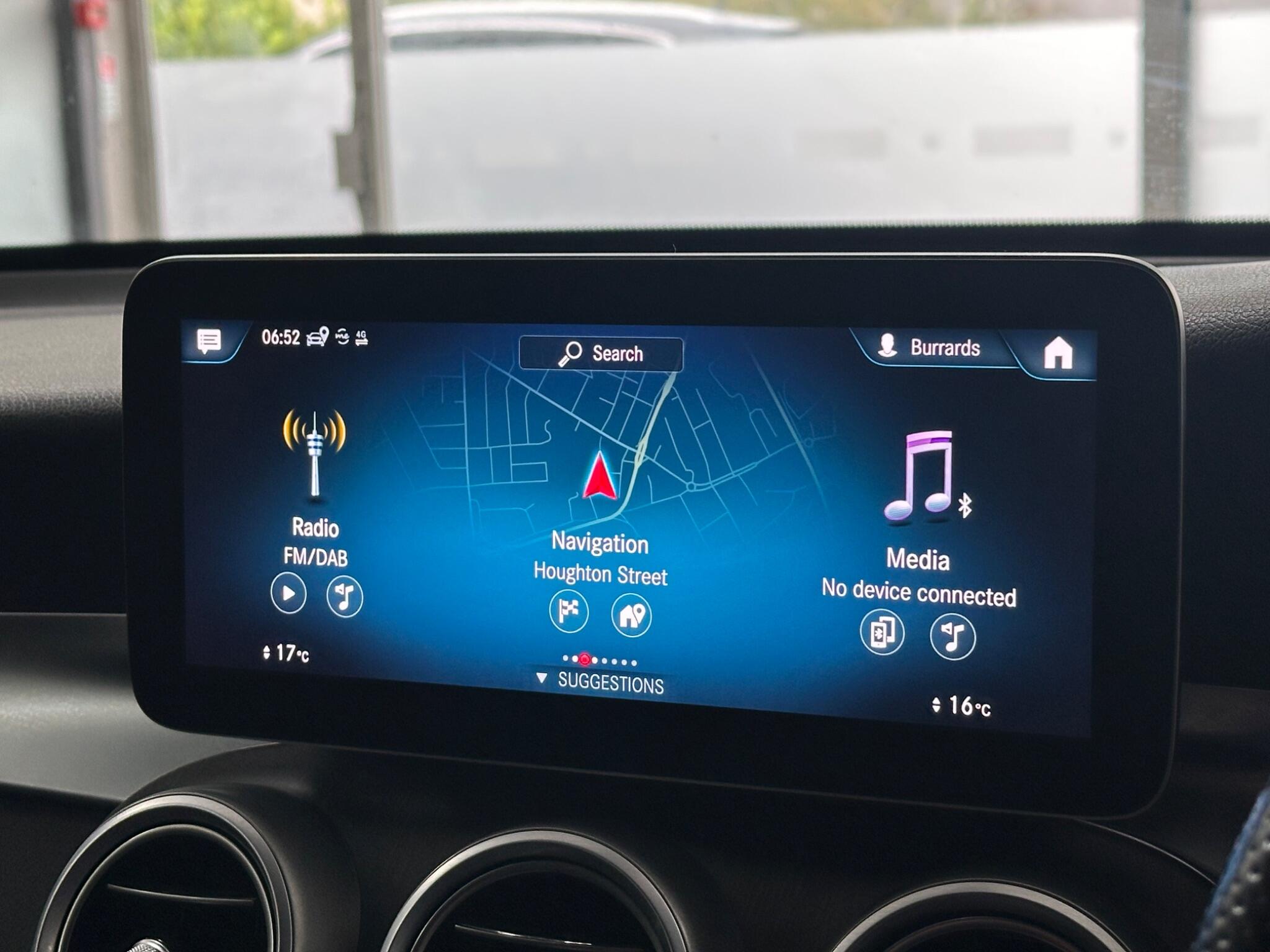 Mercedes-Benz GLC view 31
