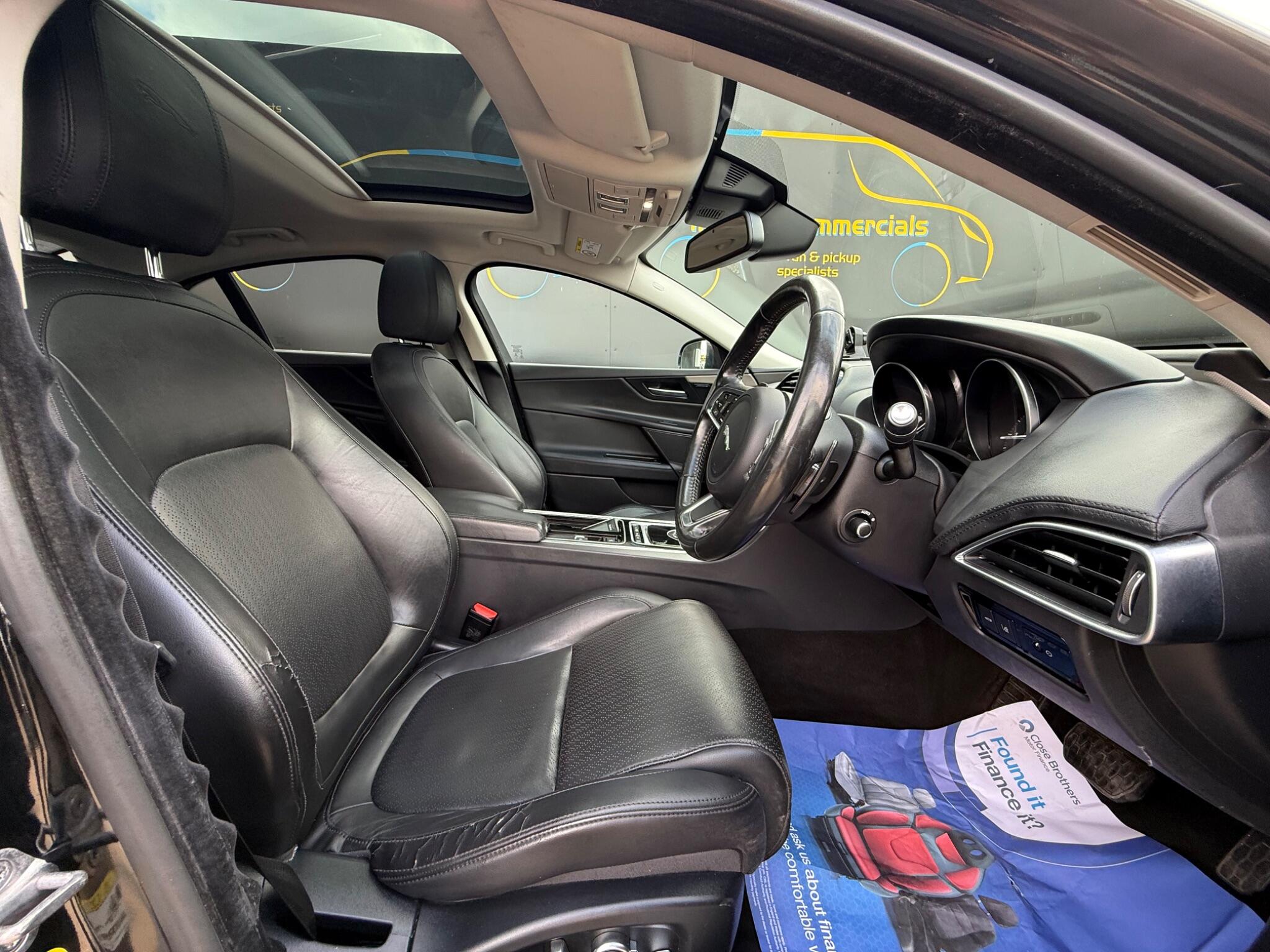Jaguar Xe view 17