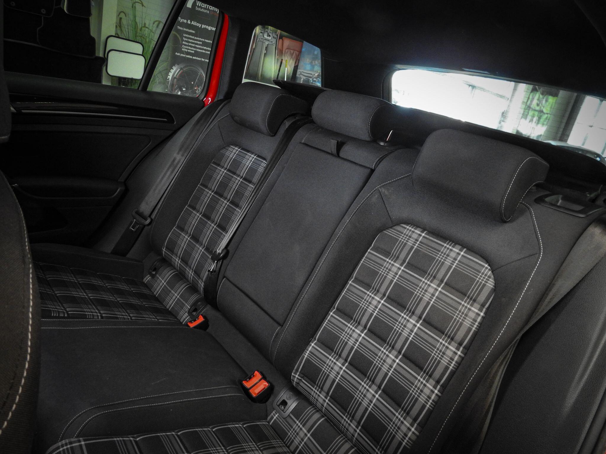 Volkswagen Golf view 37