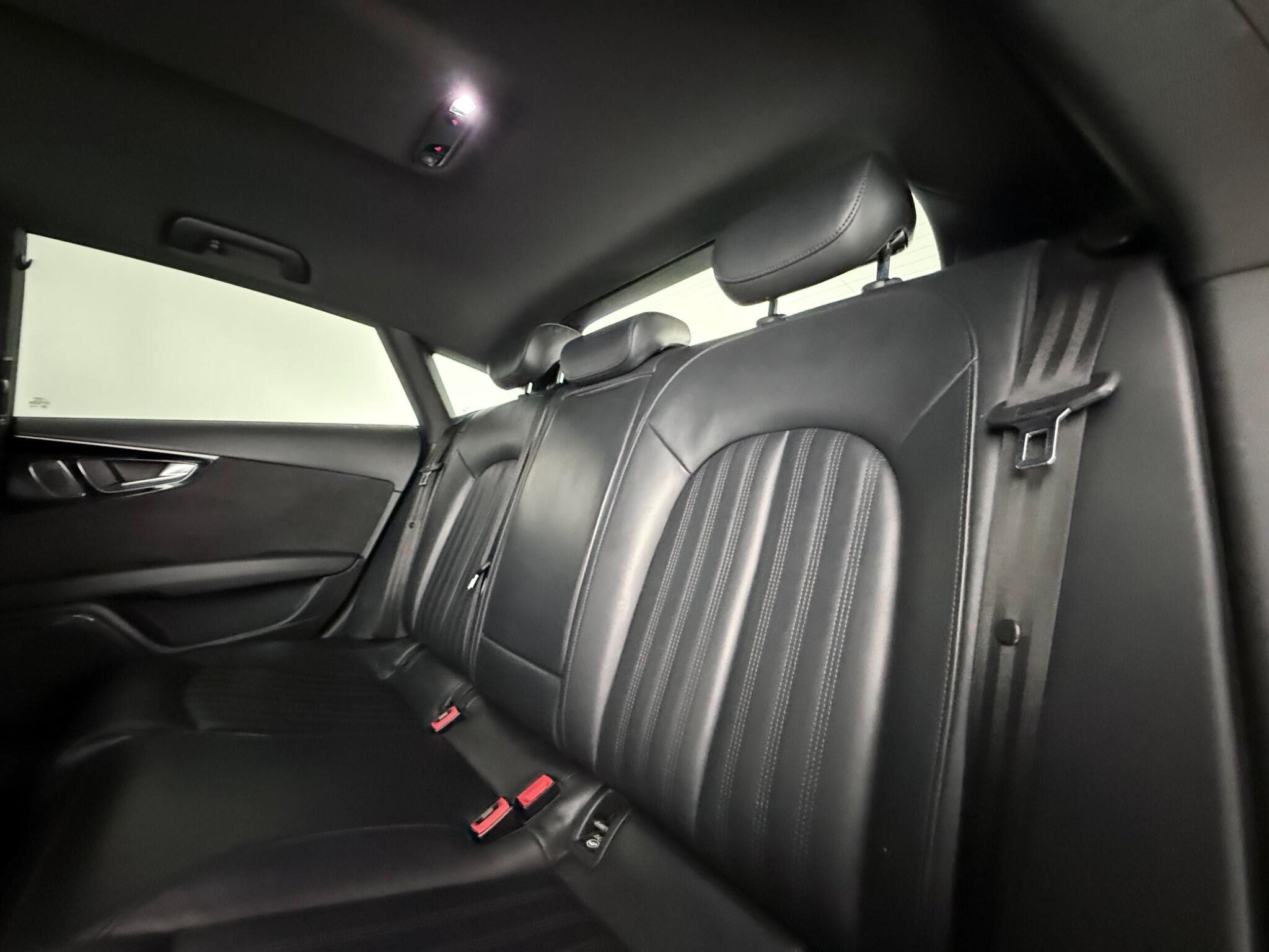 Audi A7 view 35