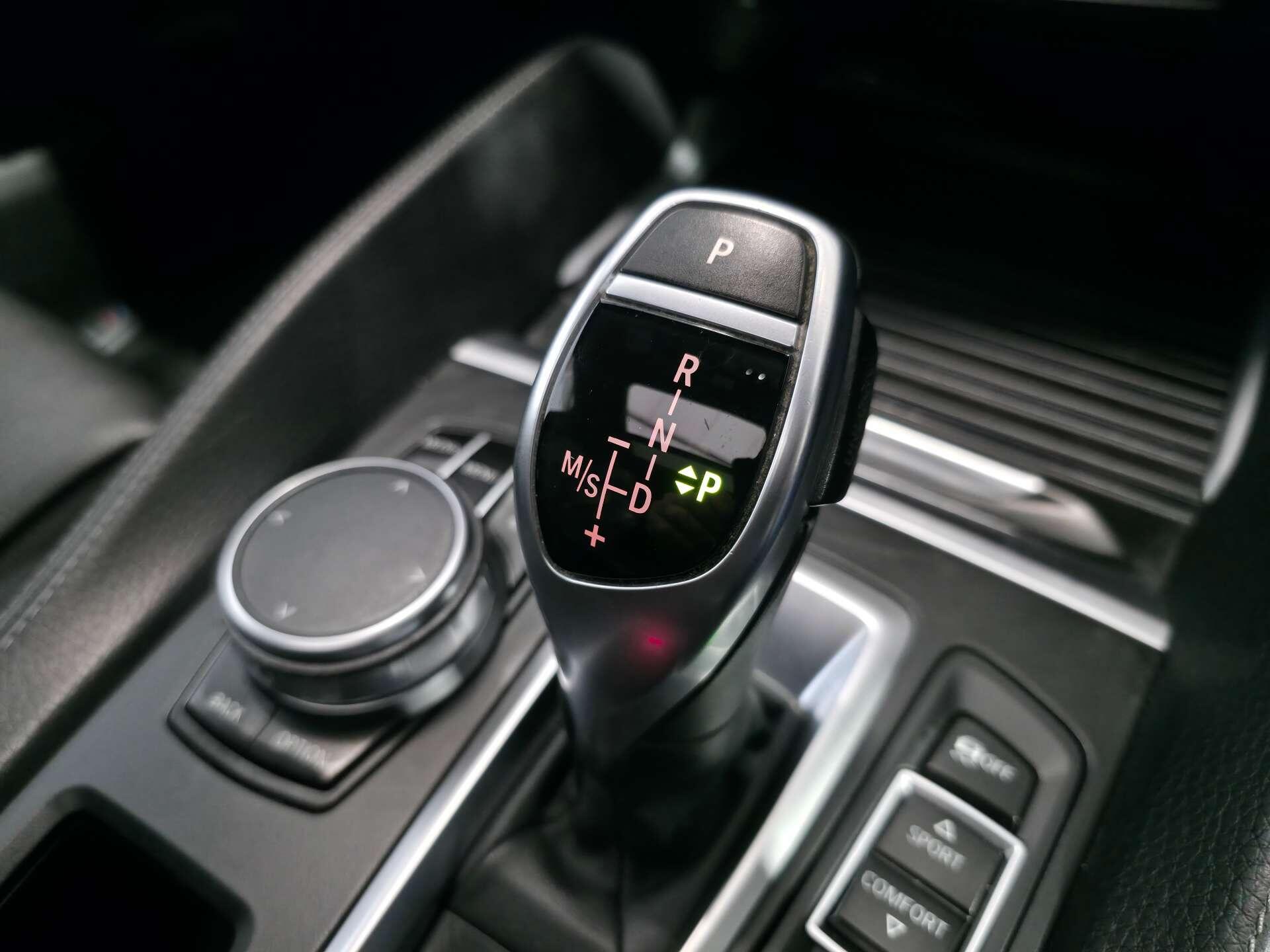 BMW X6 view 55