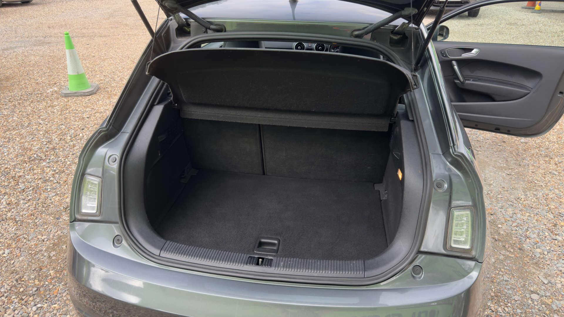 Audi A1 view 36