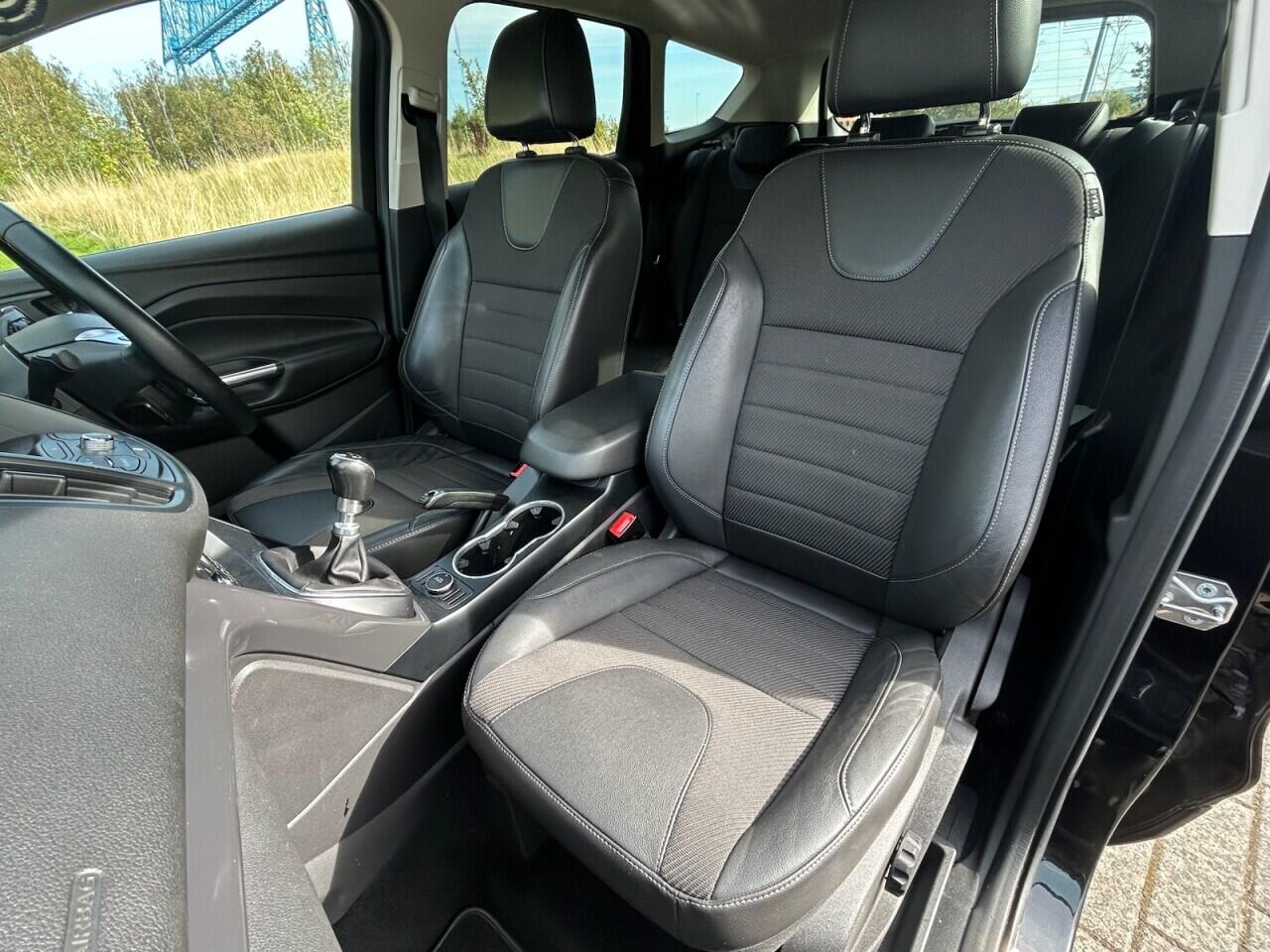 Ford Kuga view 19