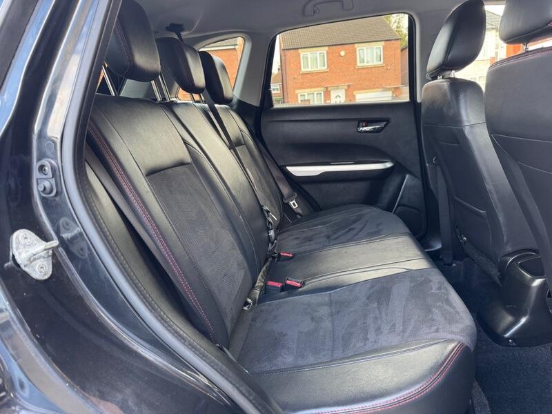 Suzuki Vitara view 17
