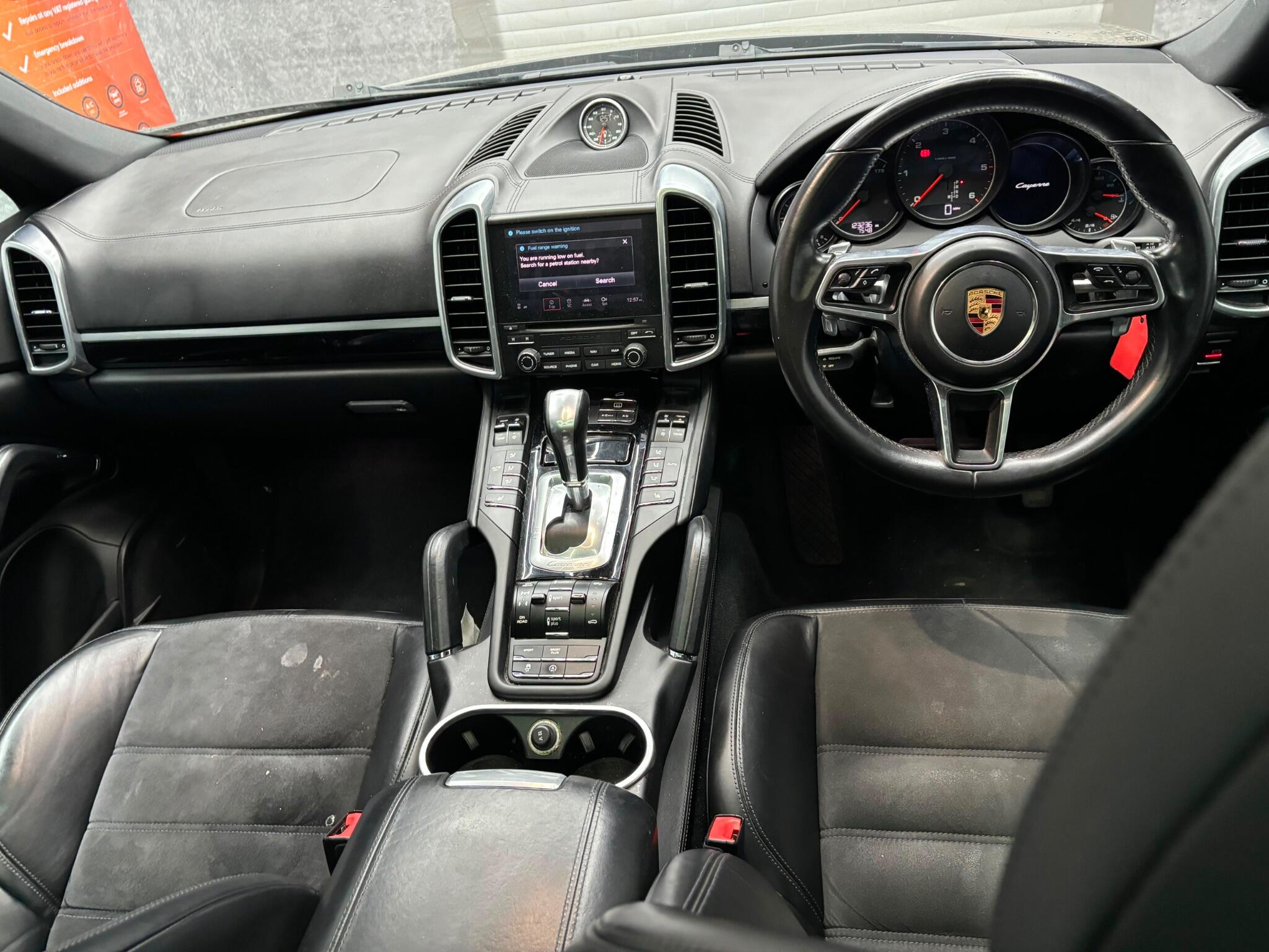 Porsche Cayenne view 14