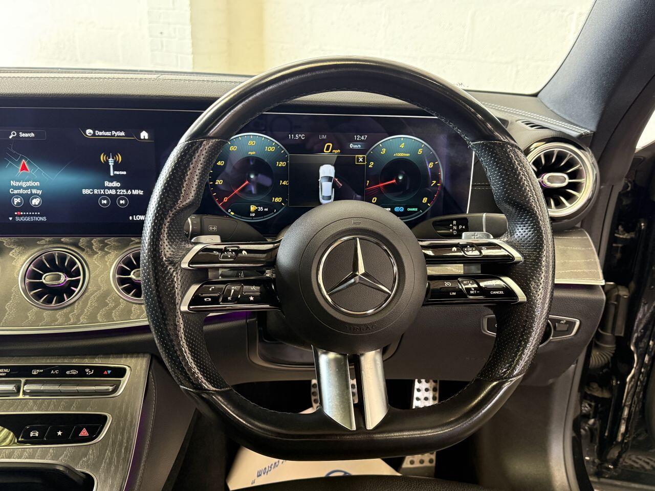 Mercedes-Benz E Class view 36