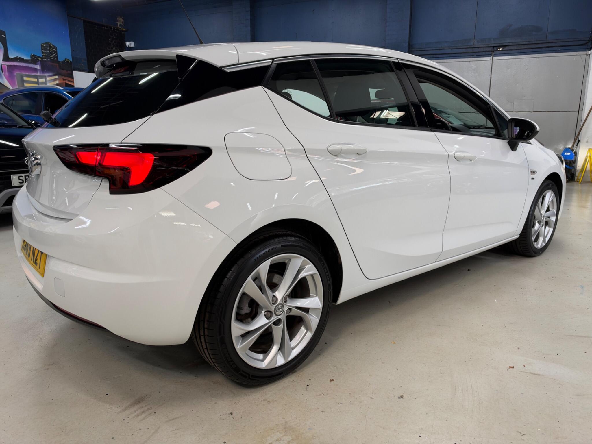 Vauxhall Astra view 13