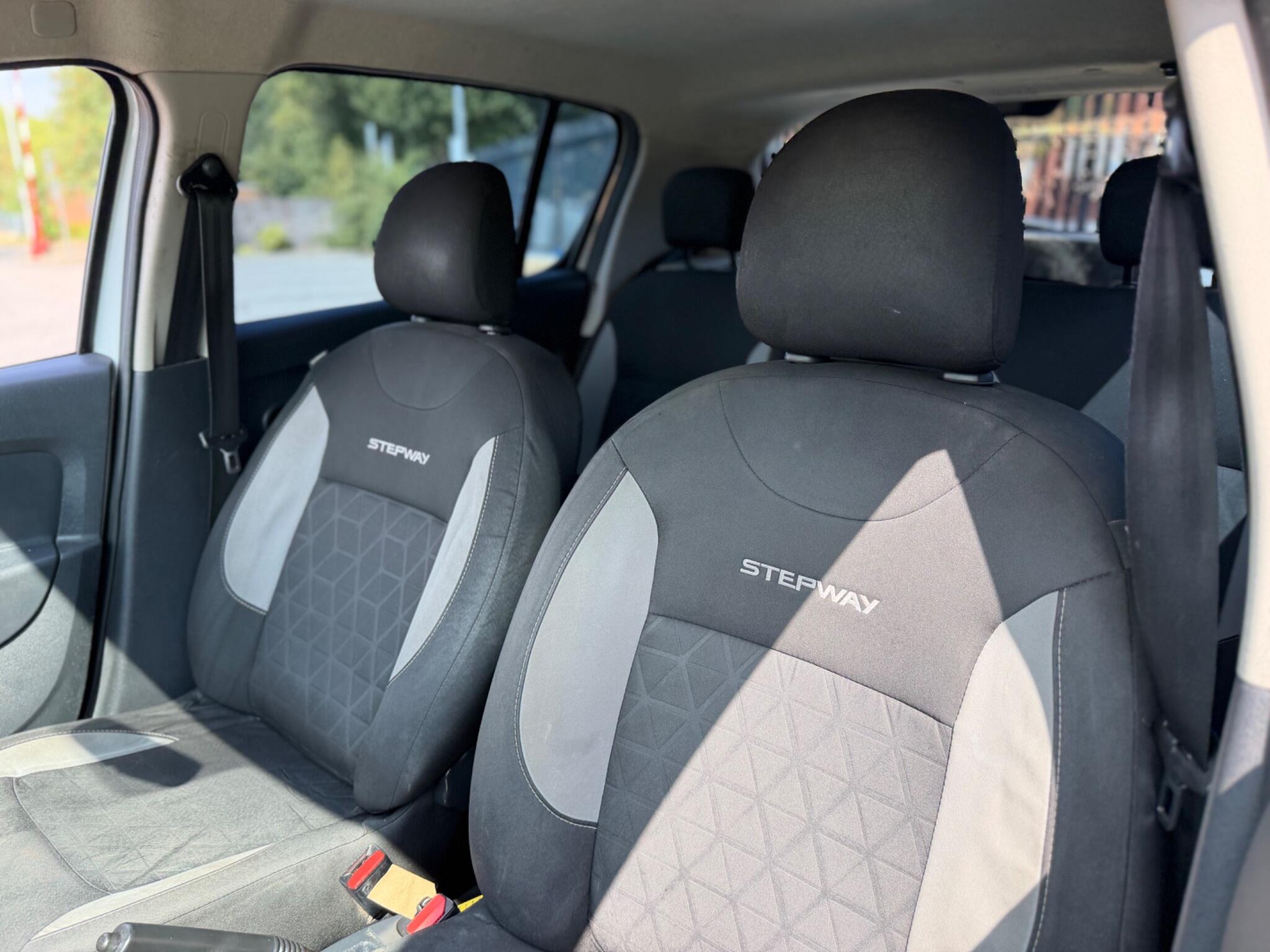Dacia Sandero view 13