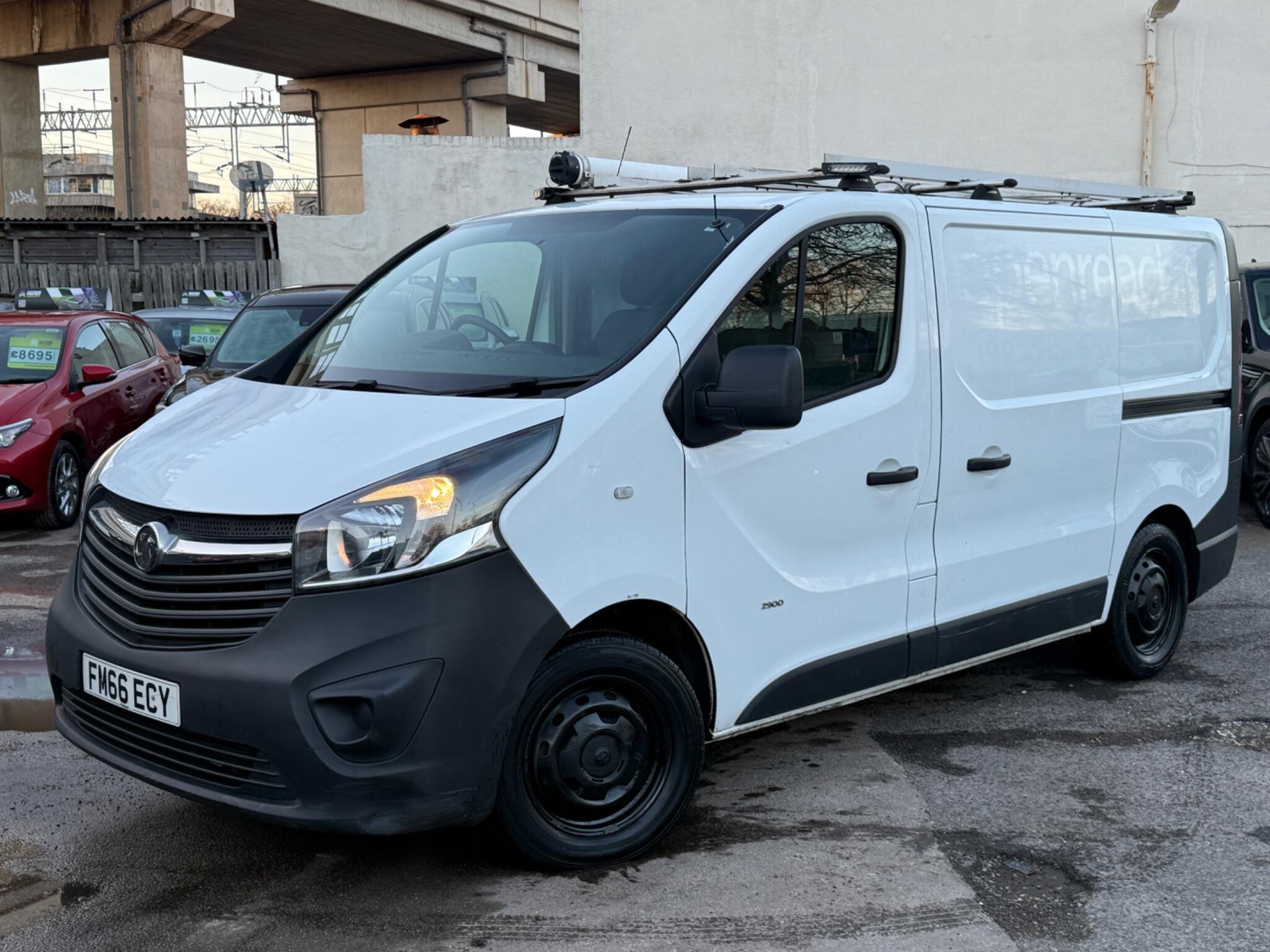 Vauxhall Vivaro - Image 9