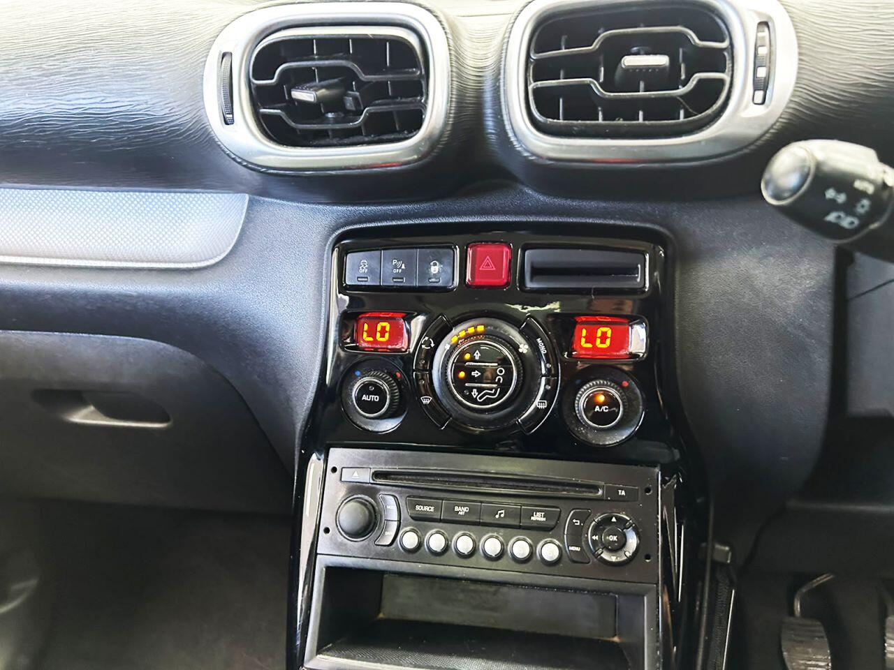 Citroen C3 Picasso view 17