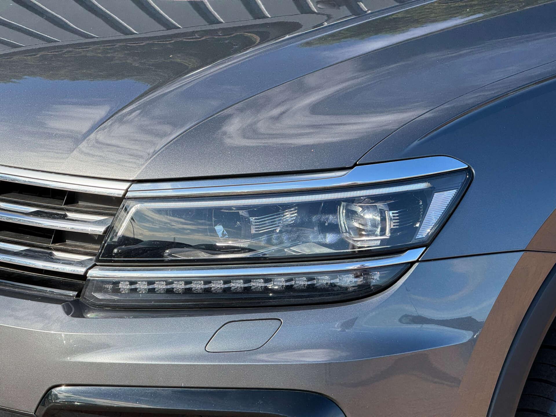 Volkswagen Tiguan view 5