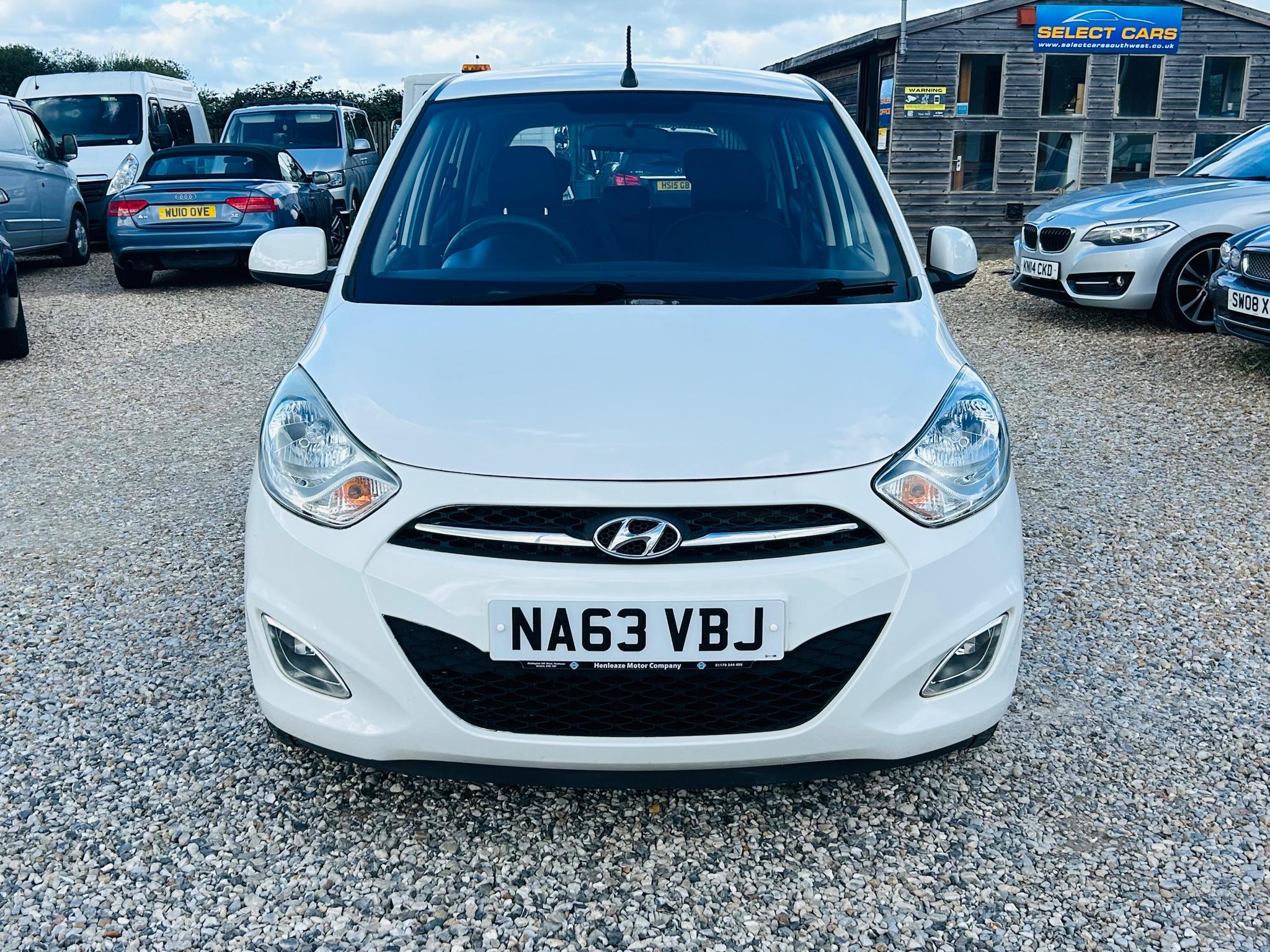 Hyundai i10 view 3