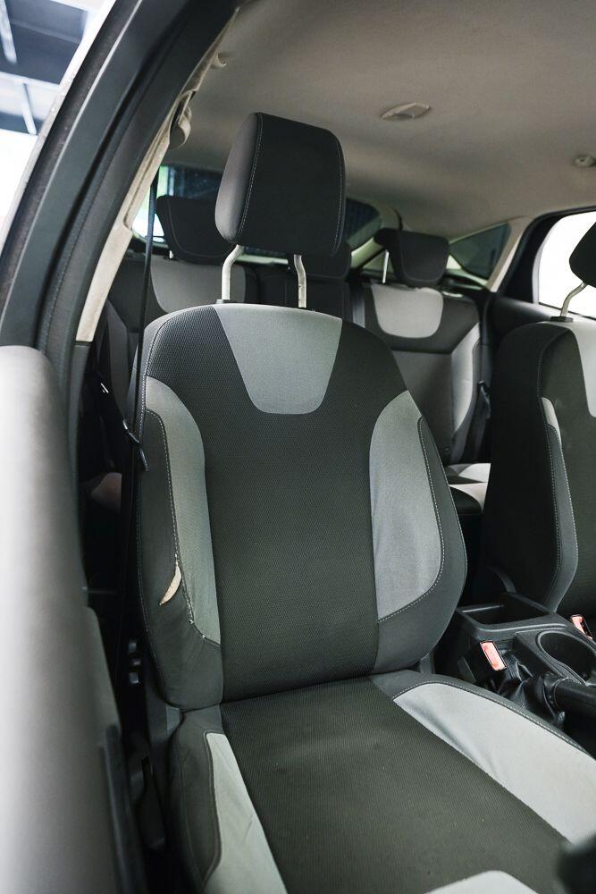 Ford Focus view 13