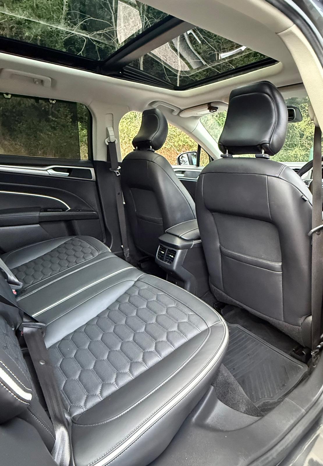 Ford Mondeo view 39