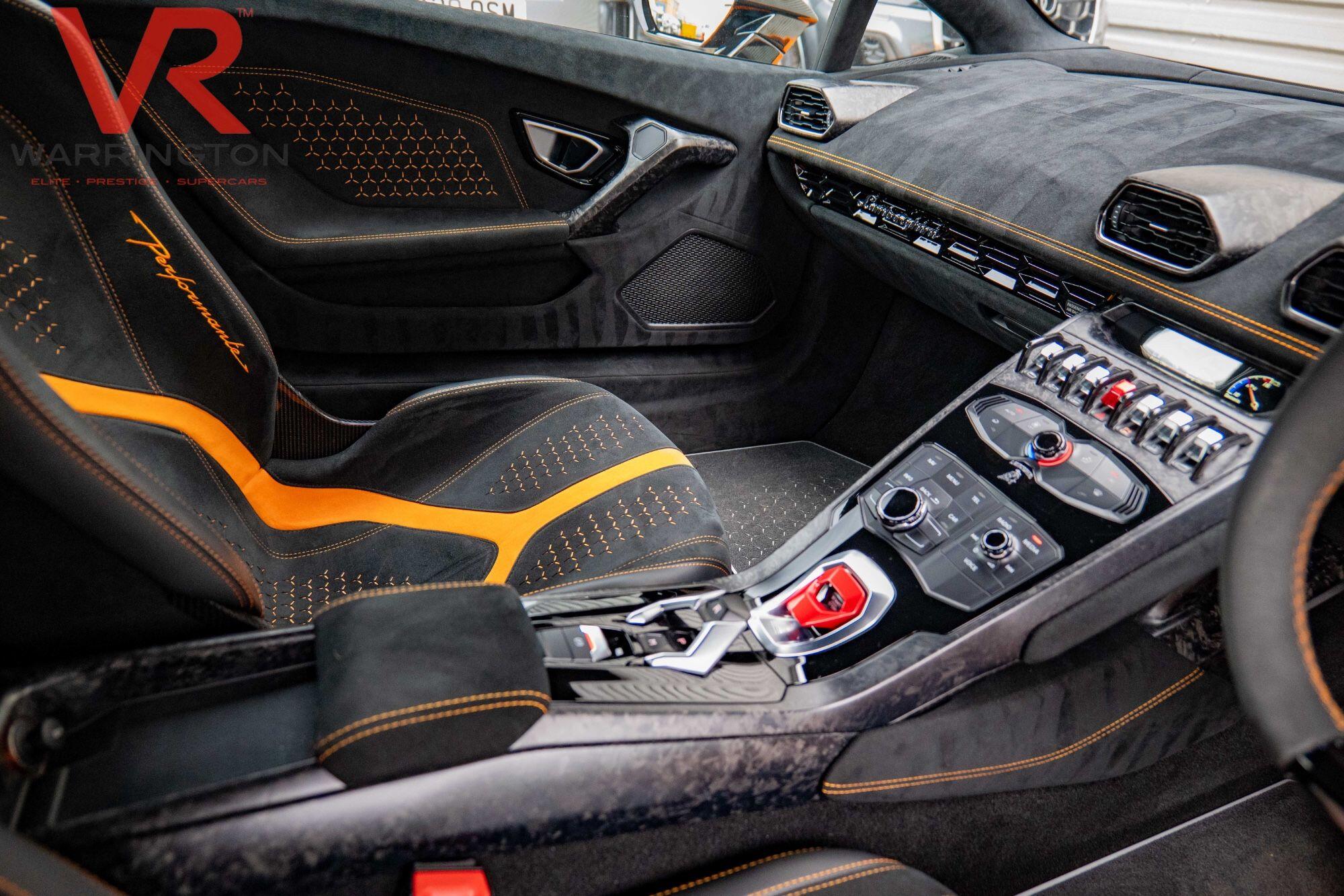 Lamborghini Huracan view 26