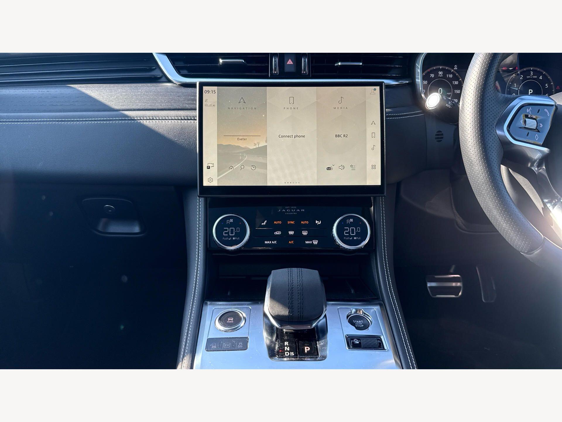Jaguar F-Pace view 17