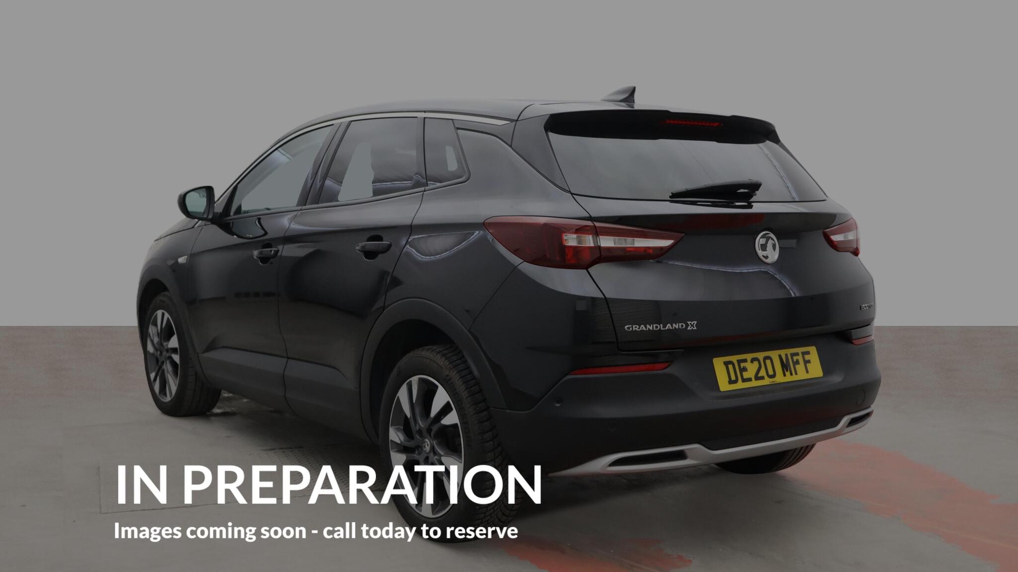 Vauxhall Grandland X view 3