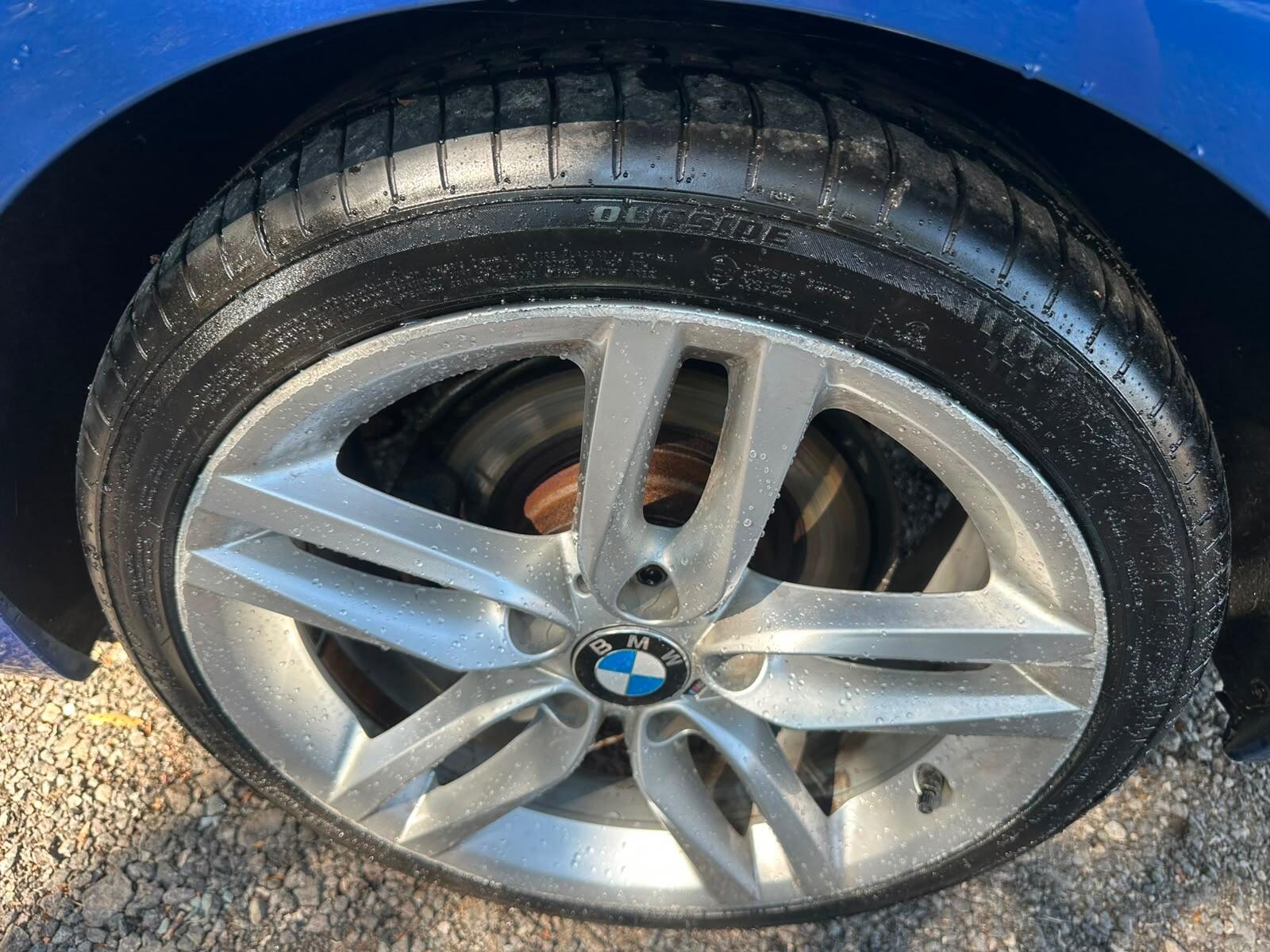 BMW 2 Series view 32