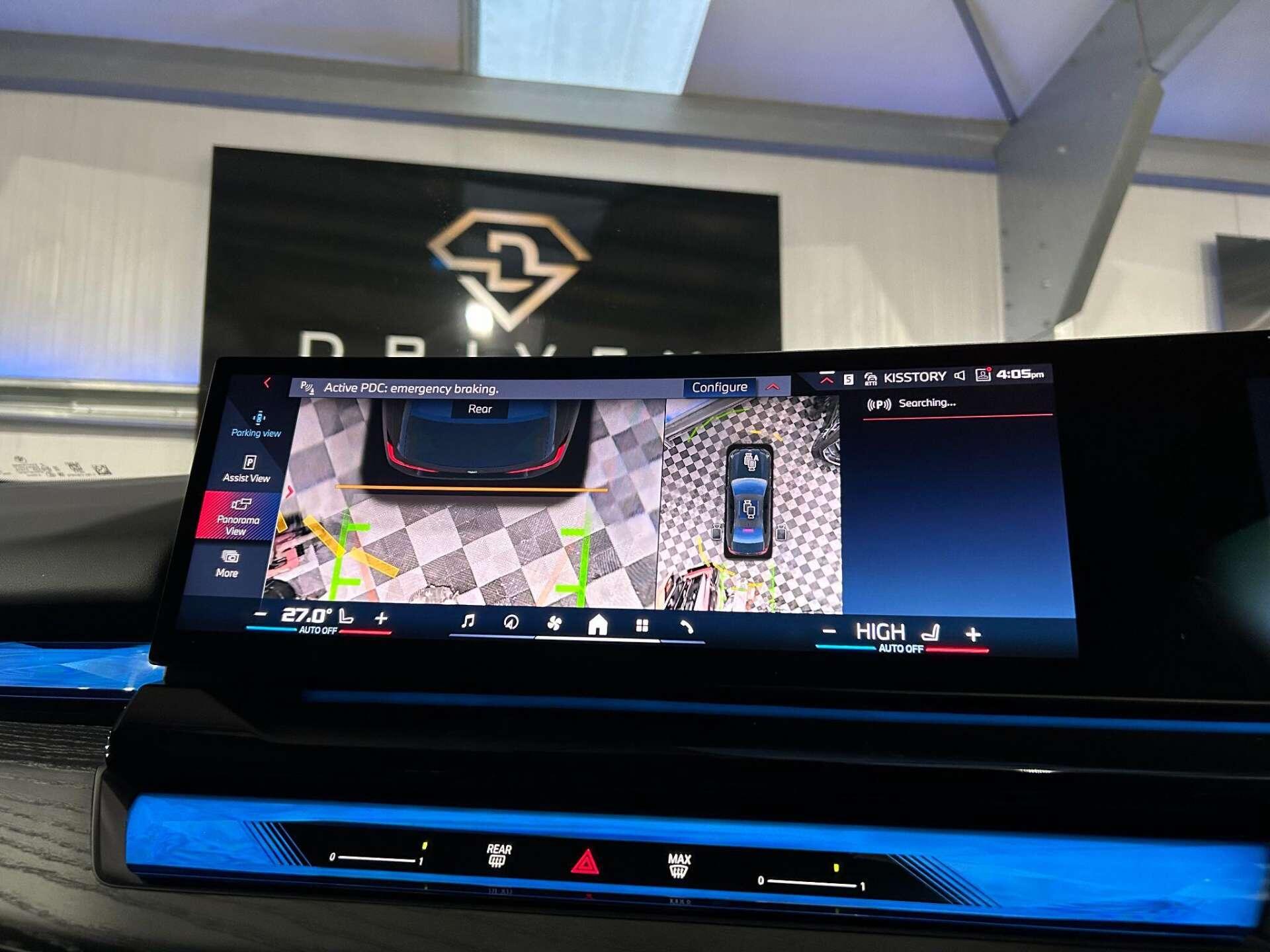 BMW I5 view 21