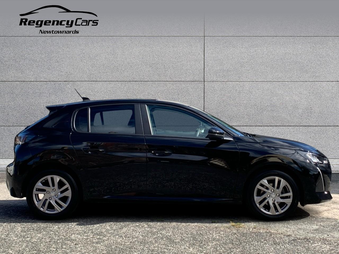 Peugeot 208 view 7