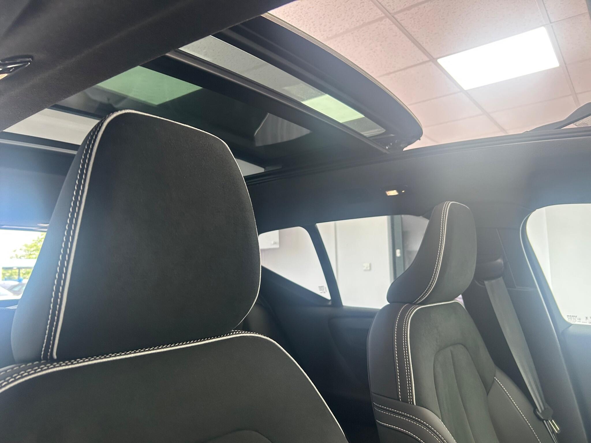 Volvo XC40 view 35